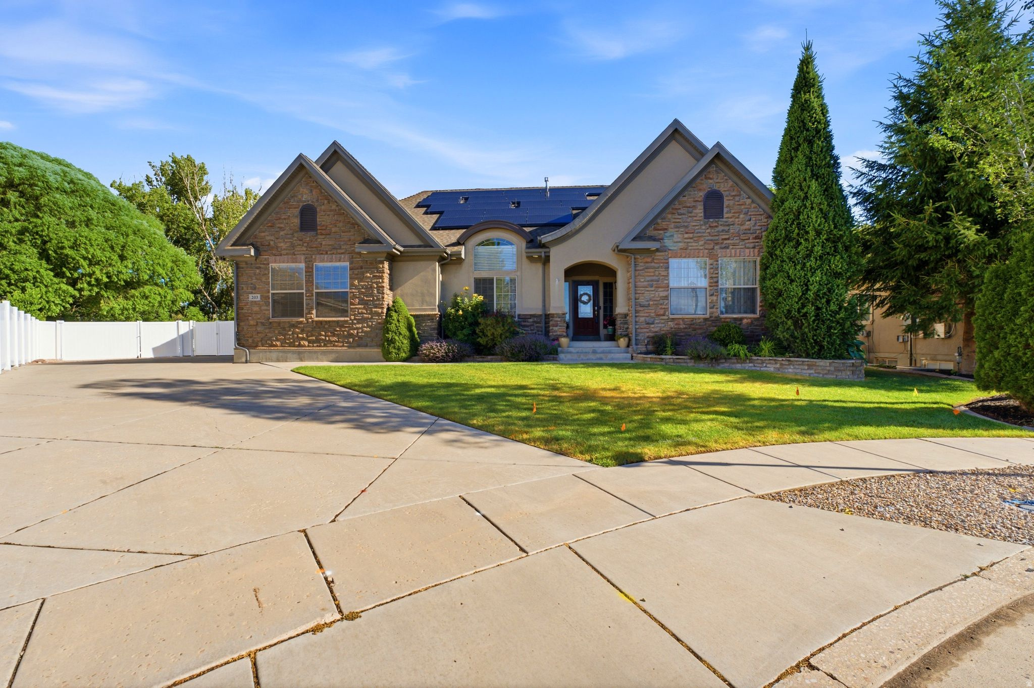 CRYSTAL CREEK - Residential