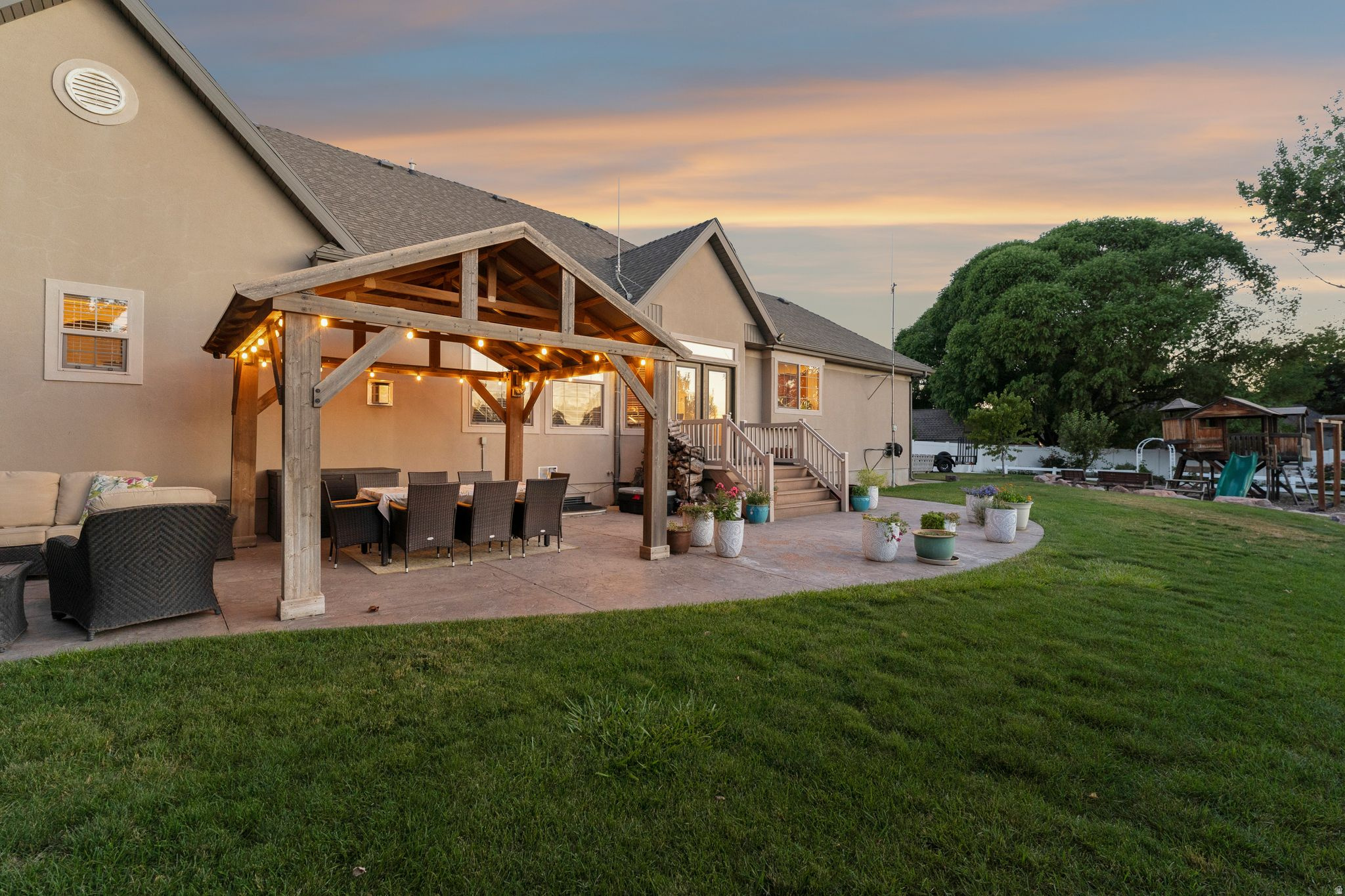 CRYSTAL CREEK - Residential