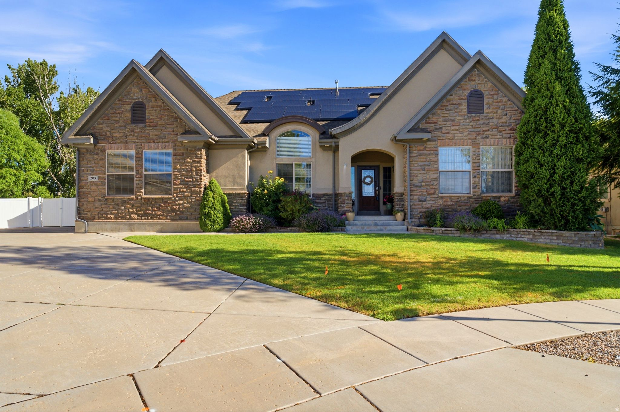 CRYSTAL CREEK - Residential