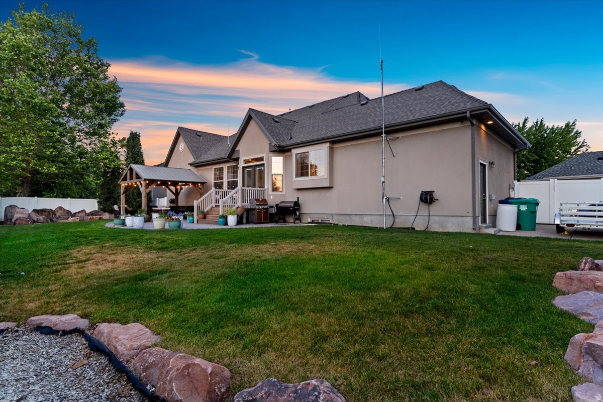 CRYSTAL CREEK - Residential