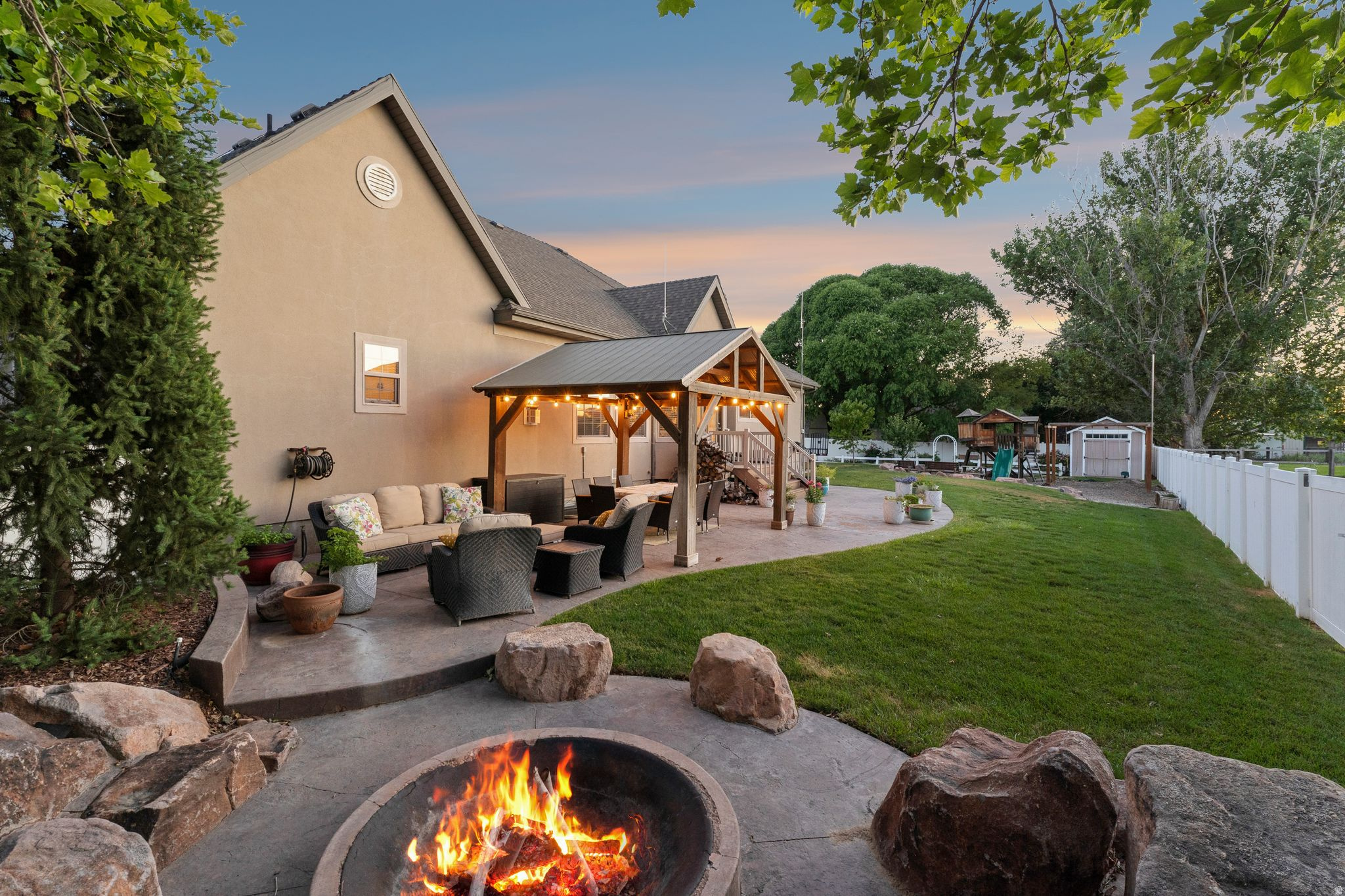 CRYSTAL CREEK - Residential