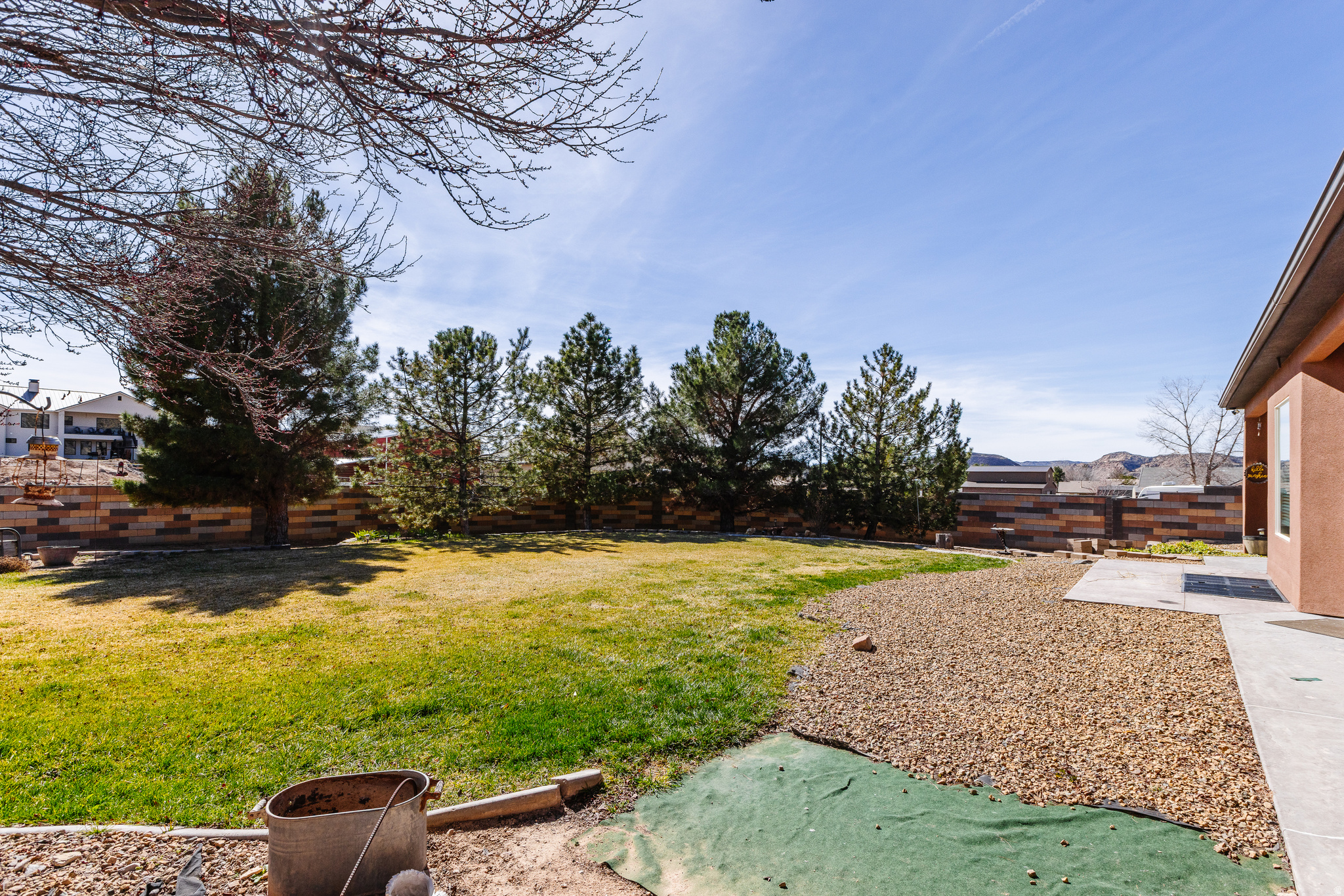 DIAMOND VALLEY ACRES - Residential