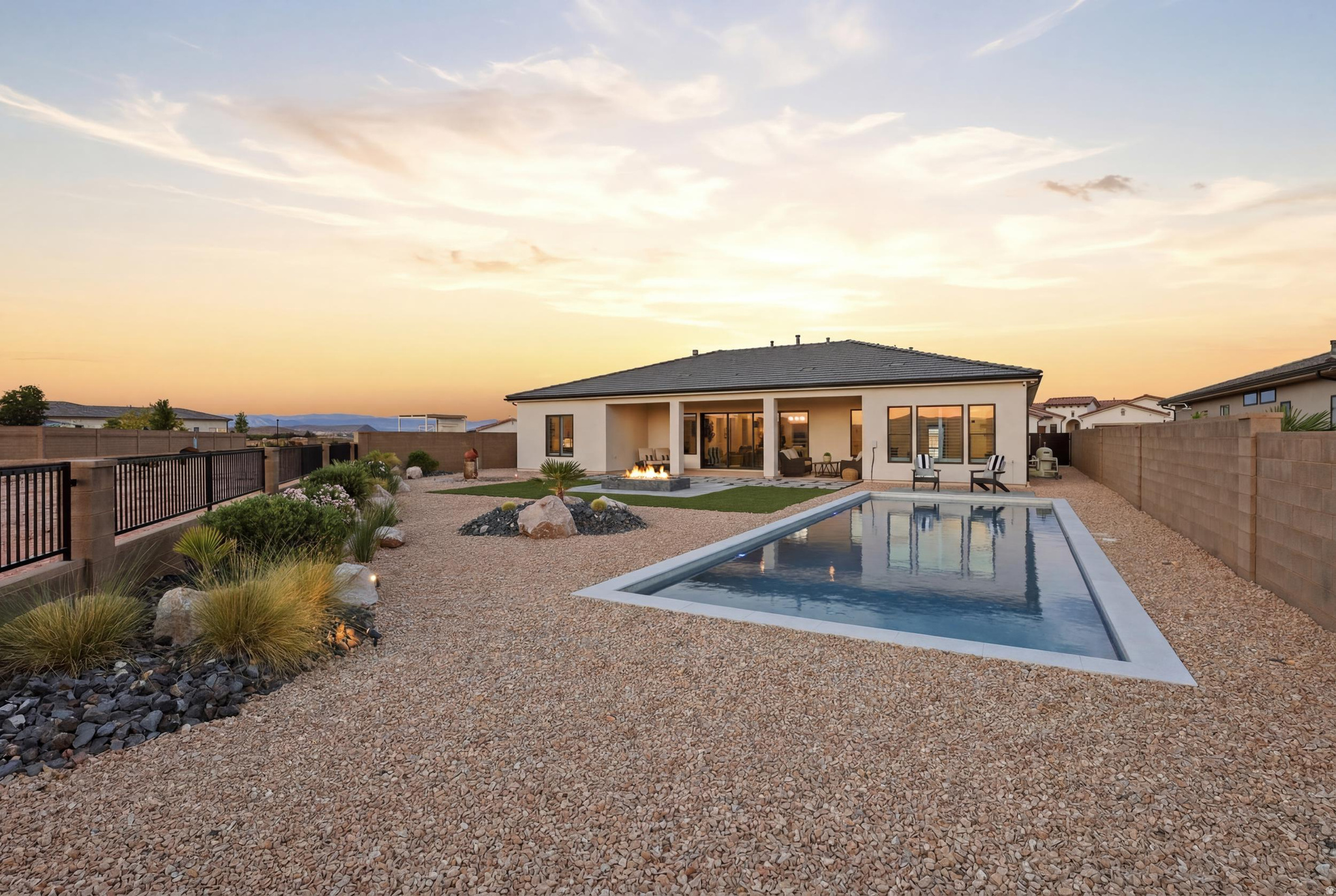 VIEWS IN CORAL CANYON - Residential