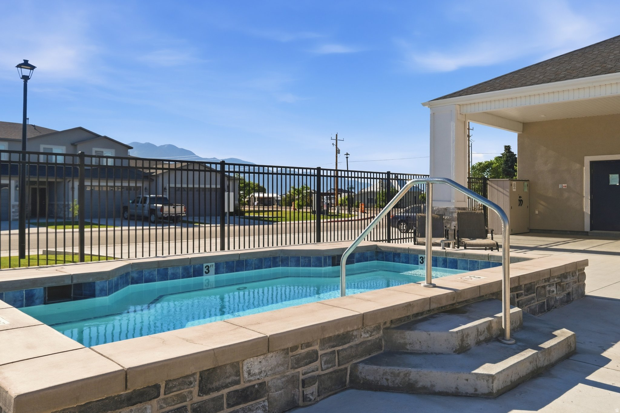 ASPEN RIDGE - Residential