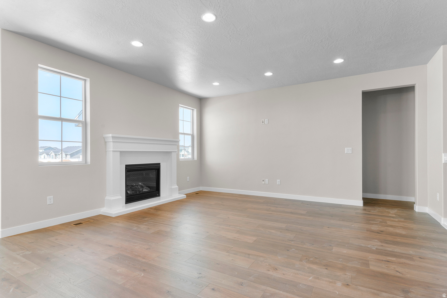 HIDDEN OAKS COLLECTION 606 - Residential