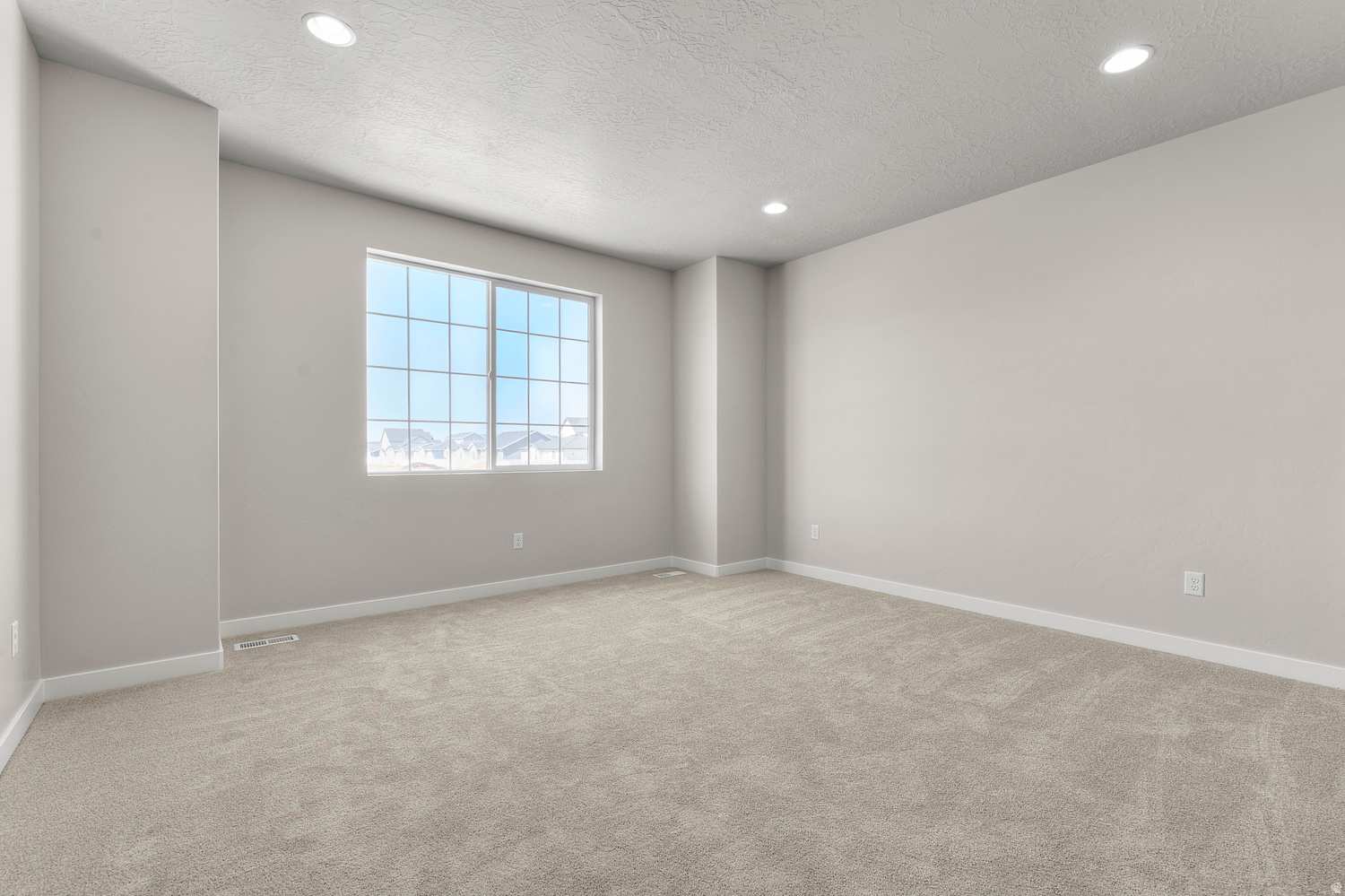HIDDEN OAKS COLLECTION 606 - Residential