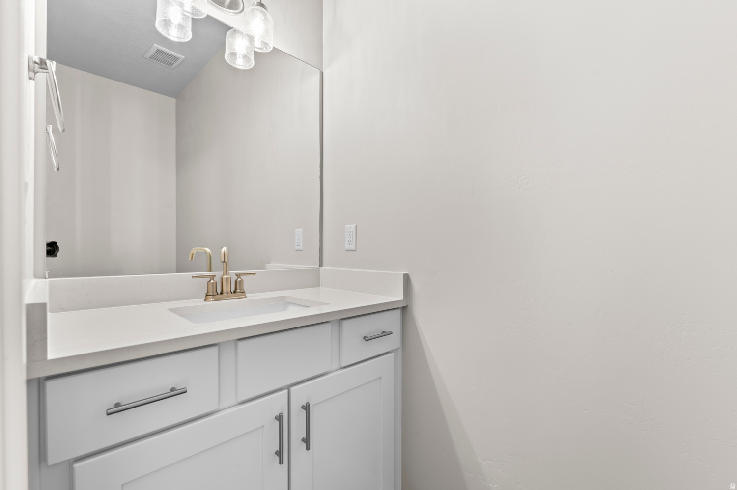 HIDDEN OAKS COLLECTION 606 - Residential