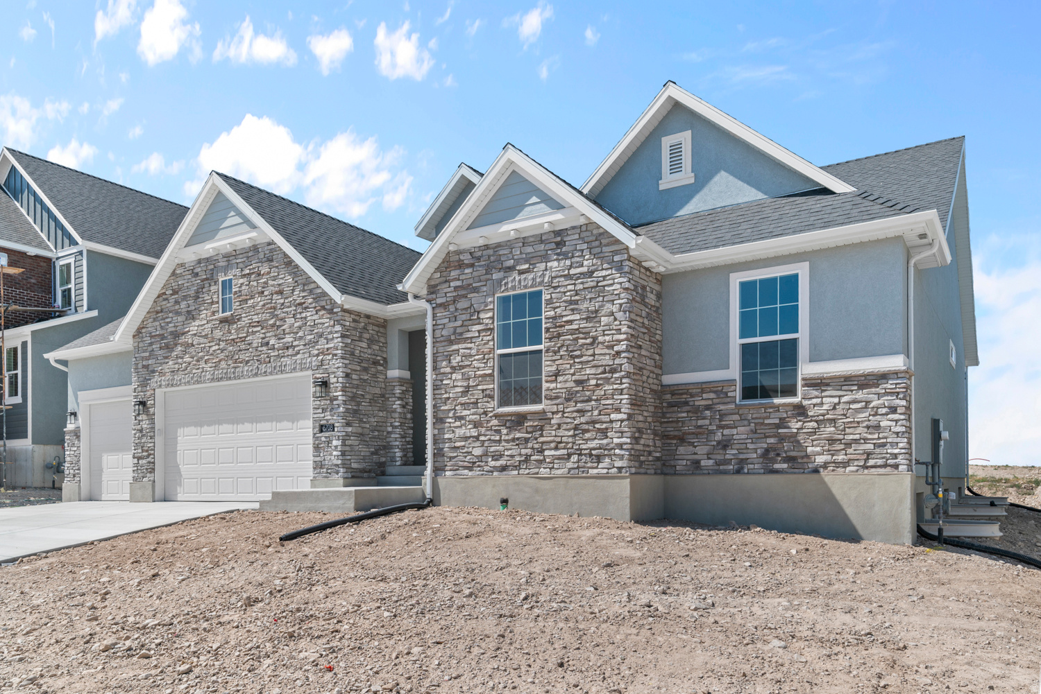 HIDDEN OAKS COLLECTION 606 - Residential