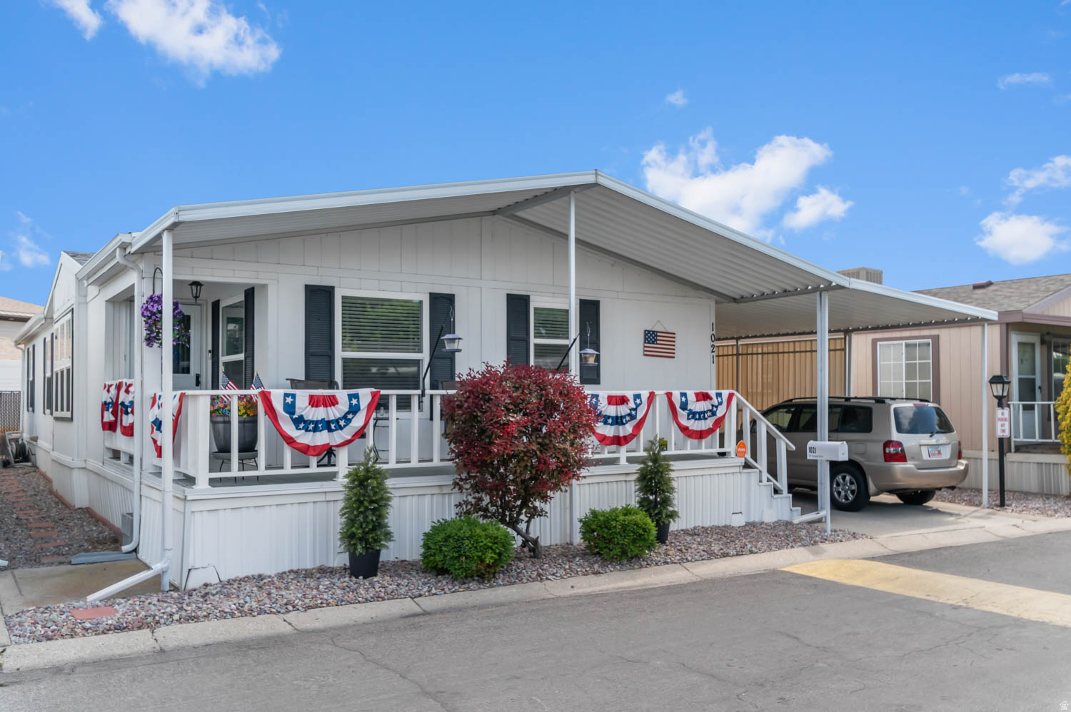 MAJESTIC MEADOWS - Residential