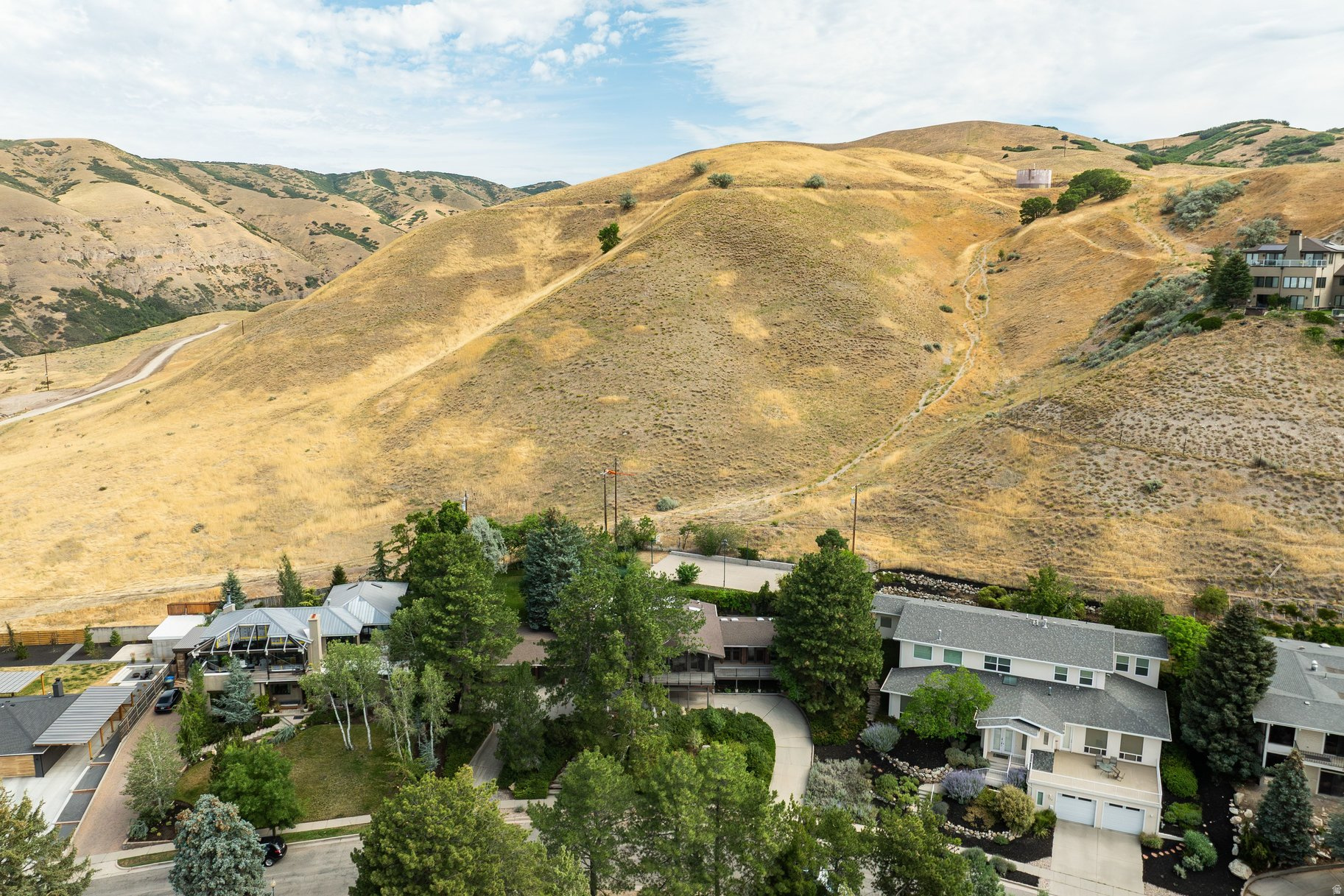 NORTHCREST - Residential