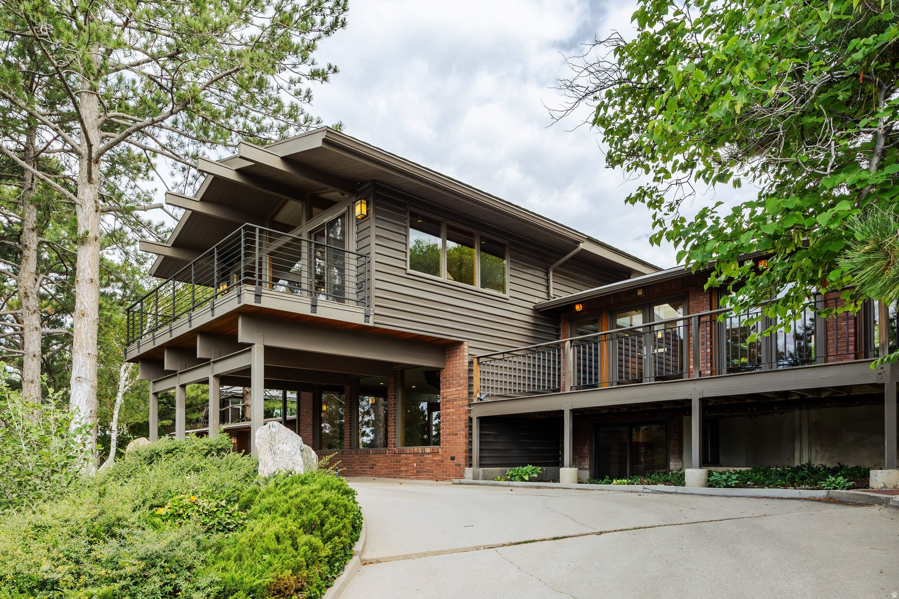 NORTHCREST - Residential