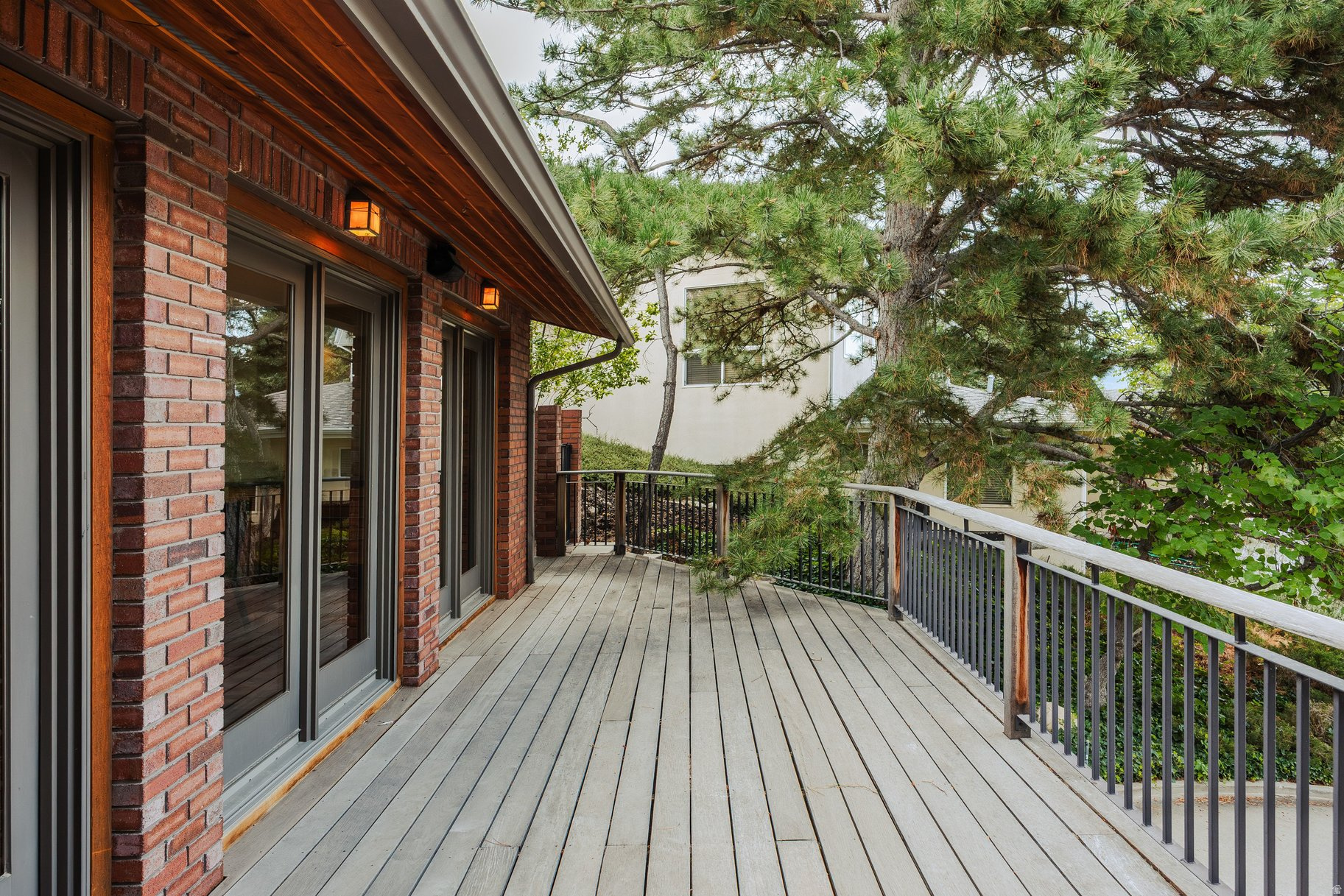 NORTHCREST - Residential