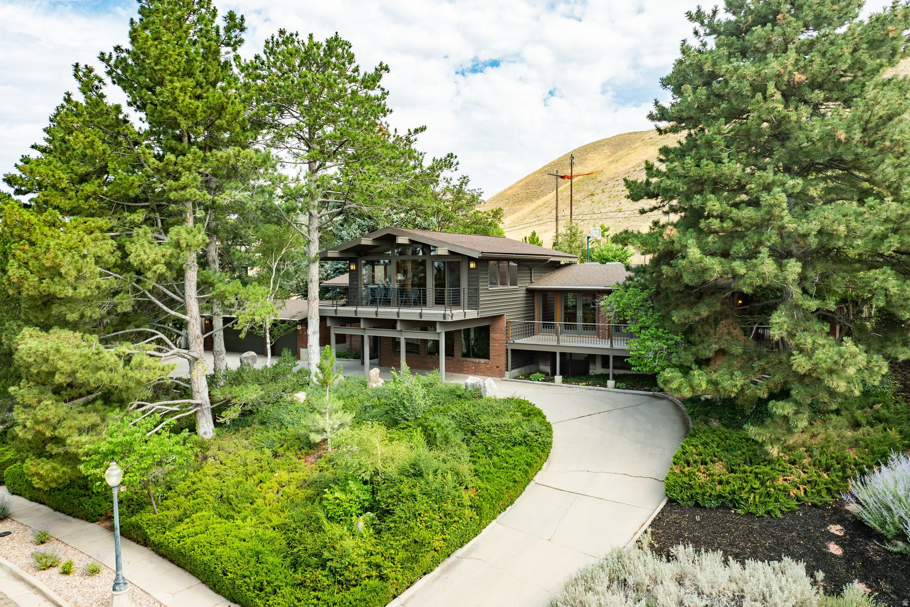 NORTHCREST - Residential