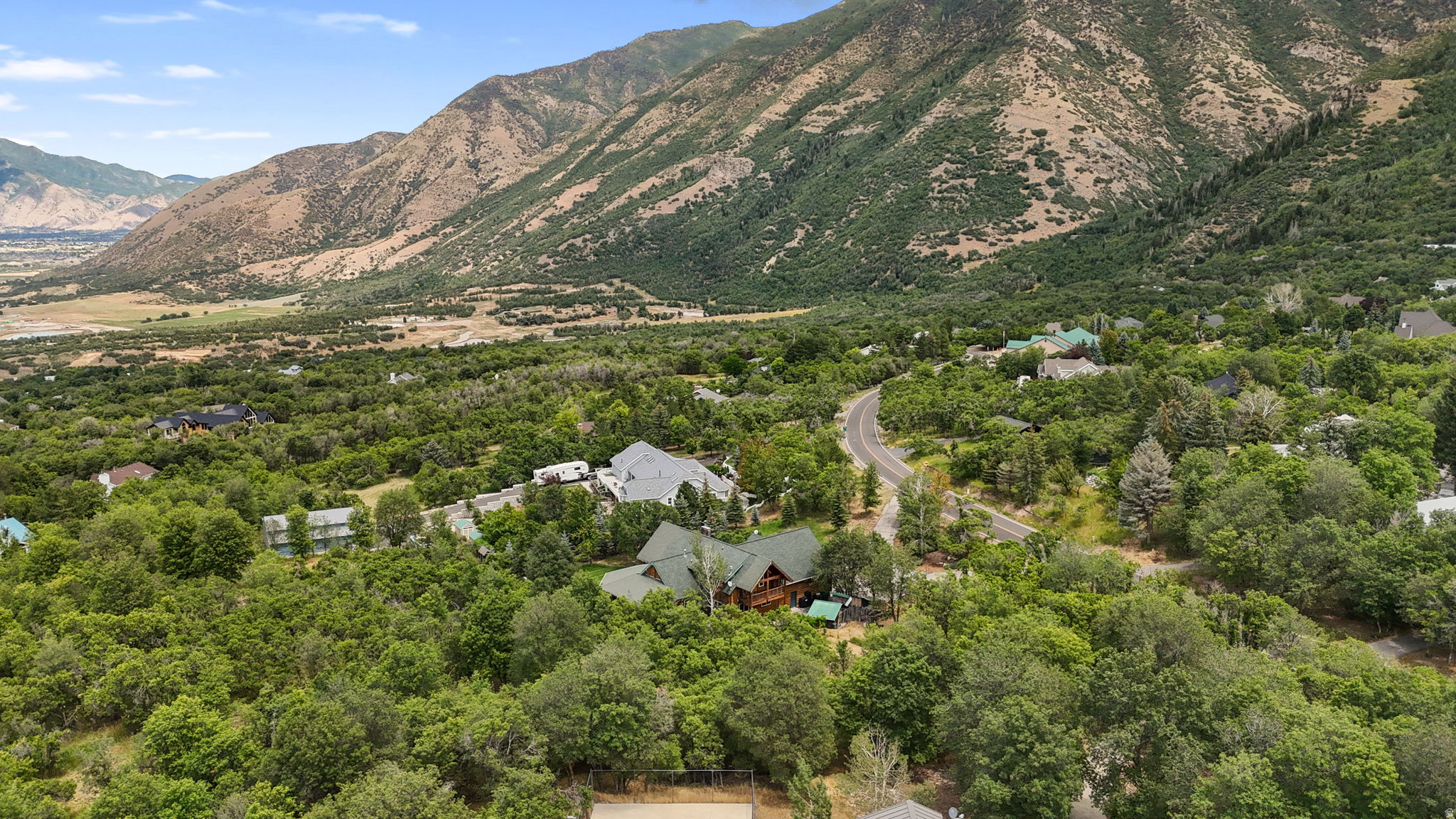 WOODLAND HILLS - Residential
