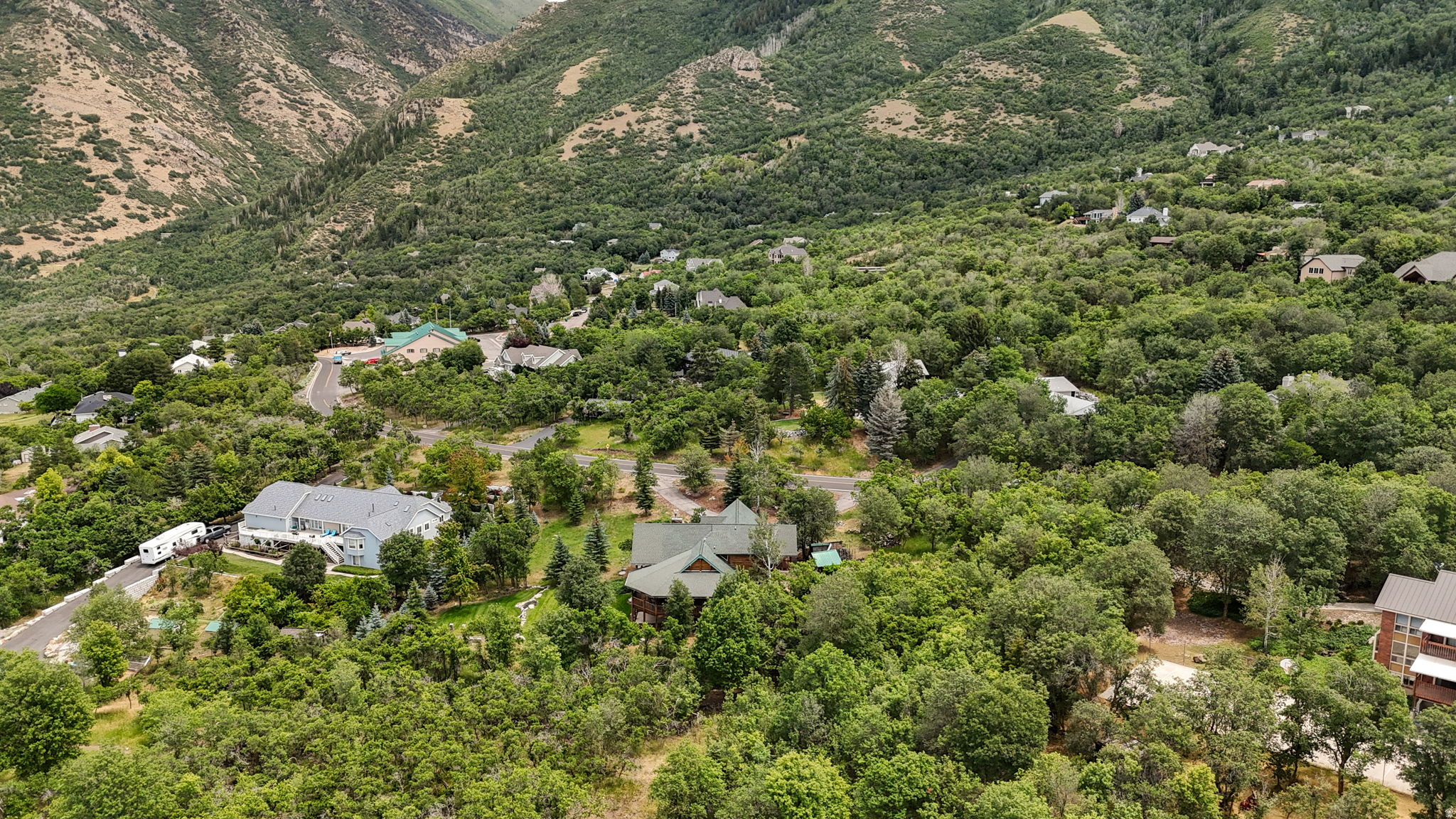 WOODLAND HILLS - Residential