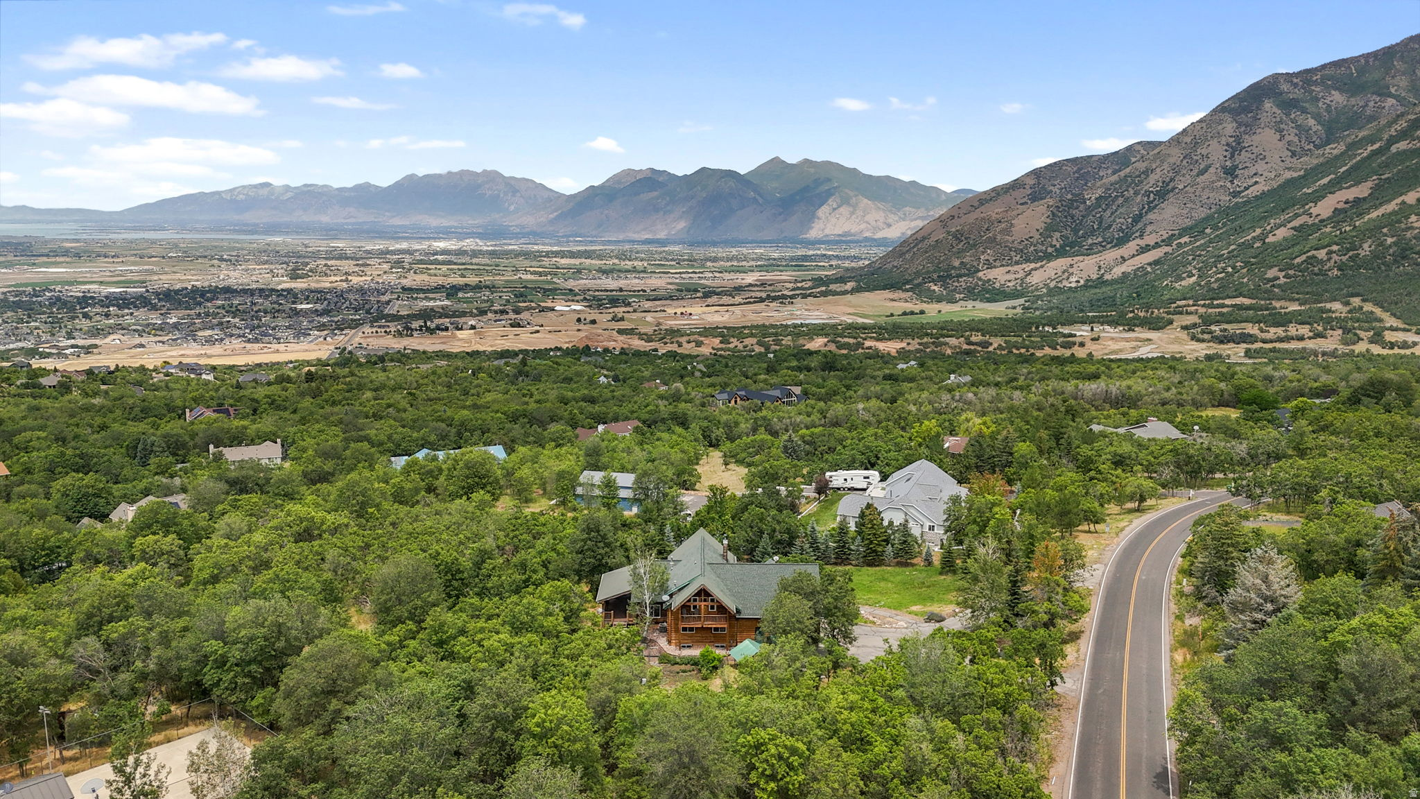 WOODLAND HILLS - Residential