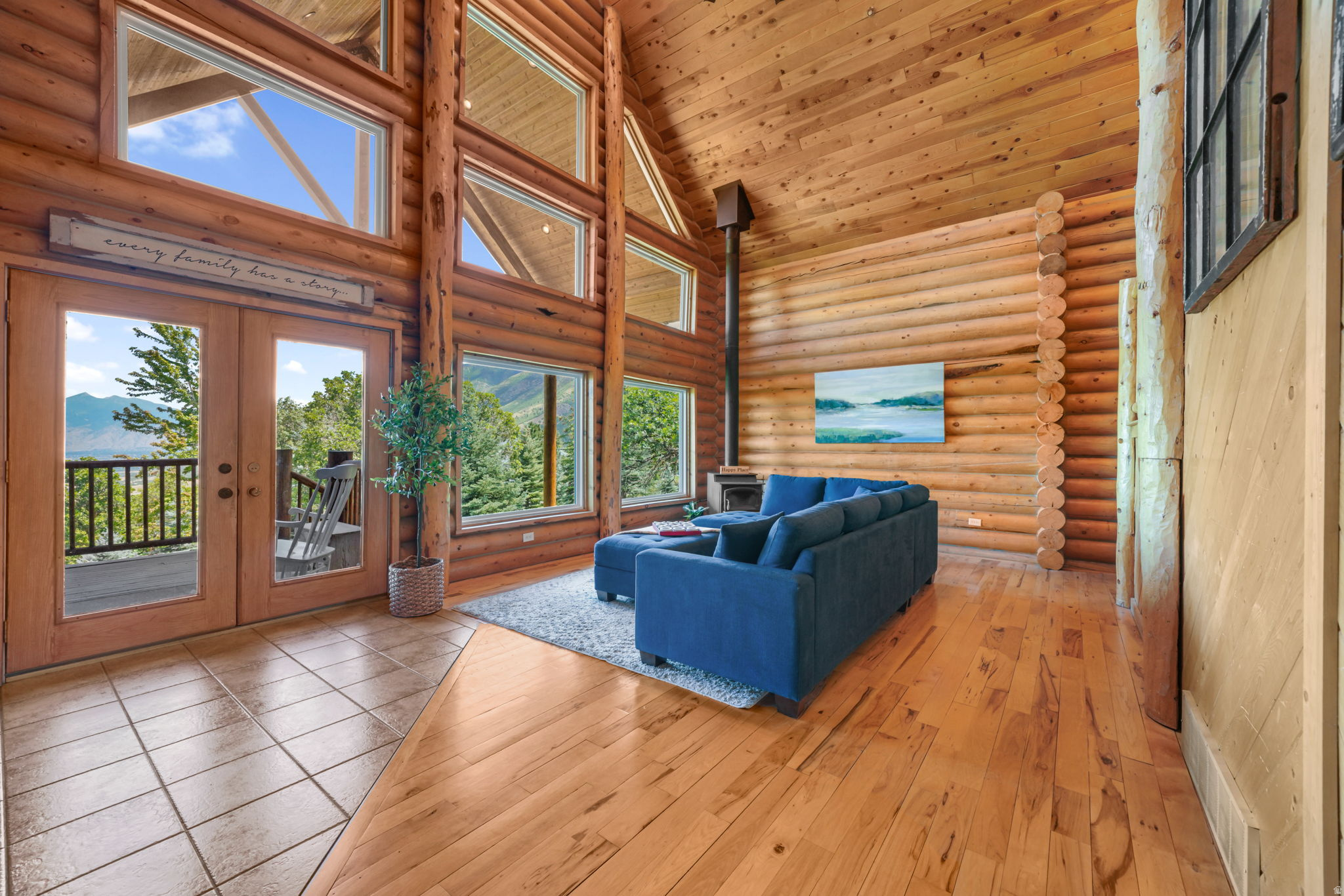 WOODLAND HILLS - Residential