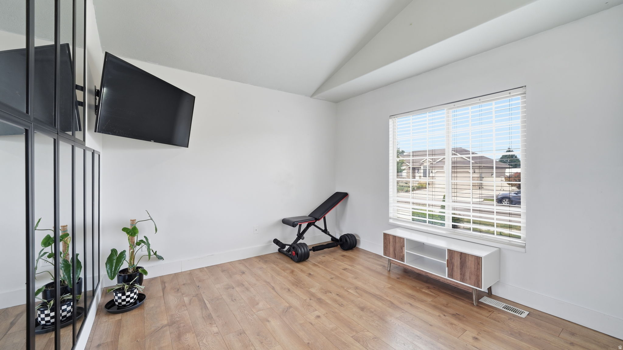 COLONY POINTE - Residential