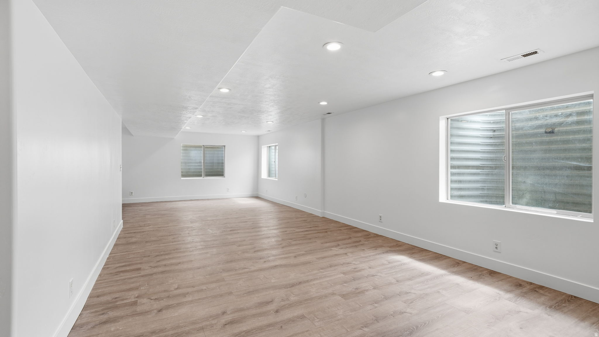 COLONY POINTE - Residential