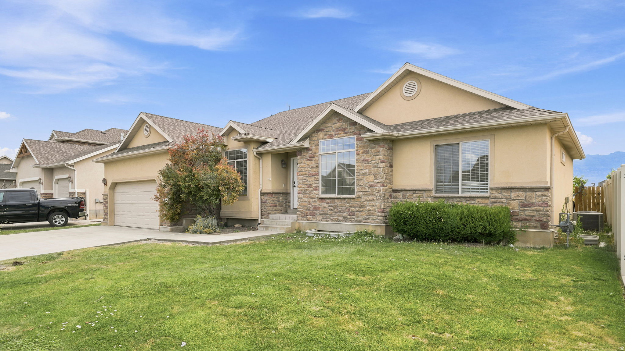 COLONY POINTE - Residential