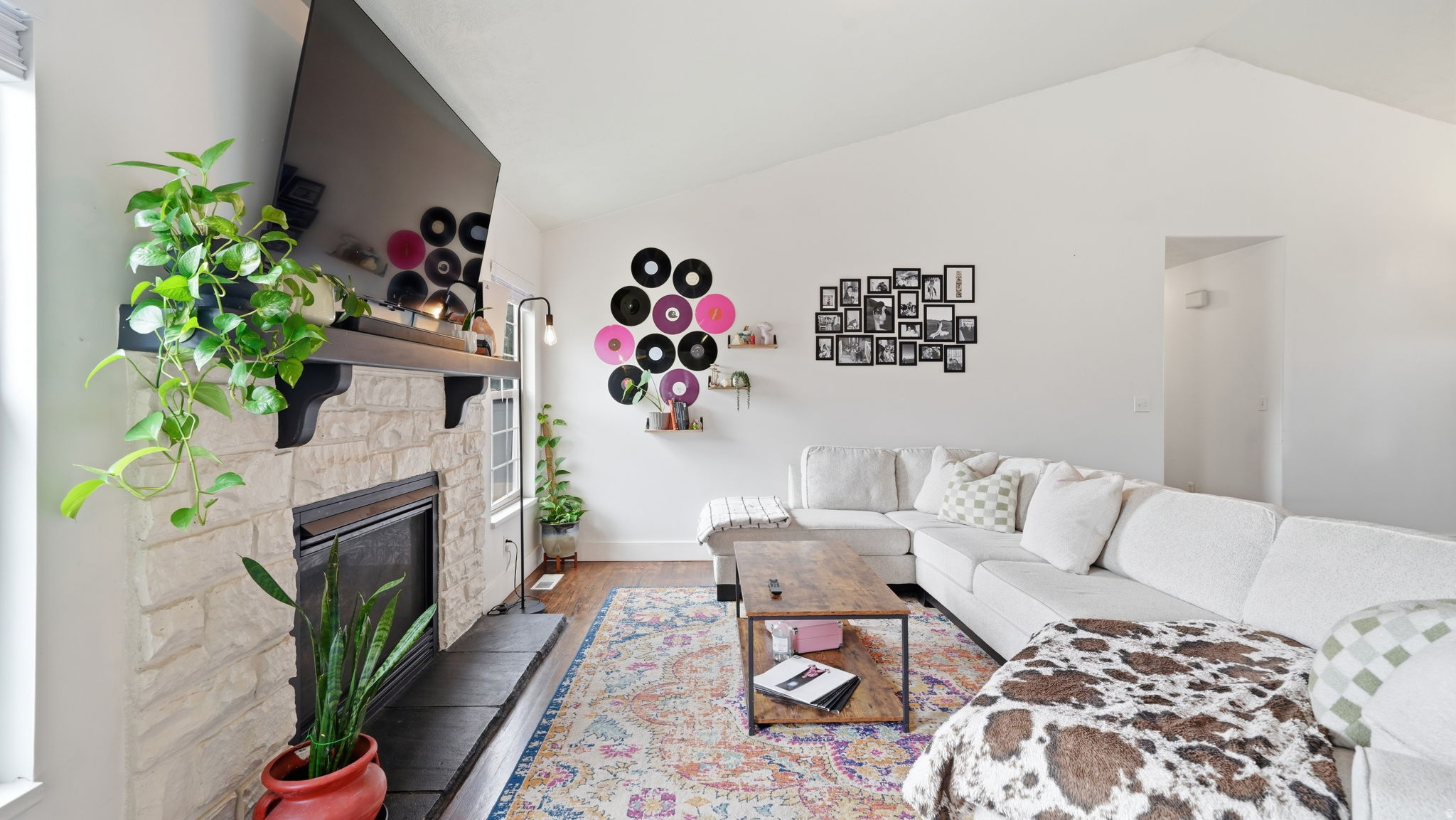 COLONY POINTE - Residential