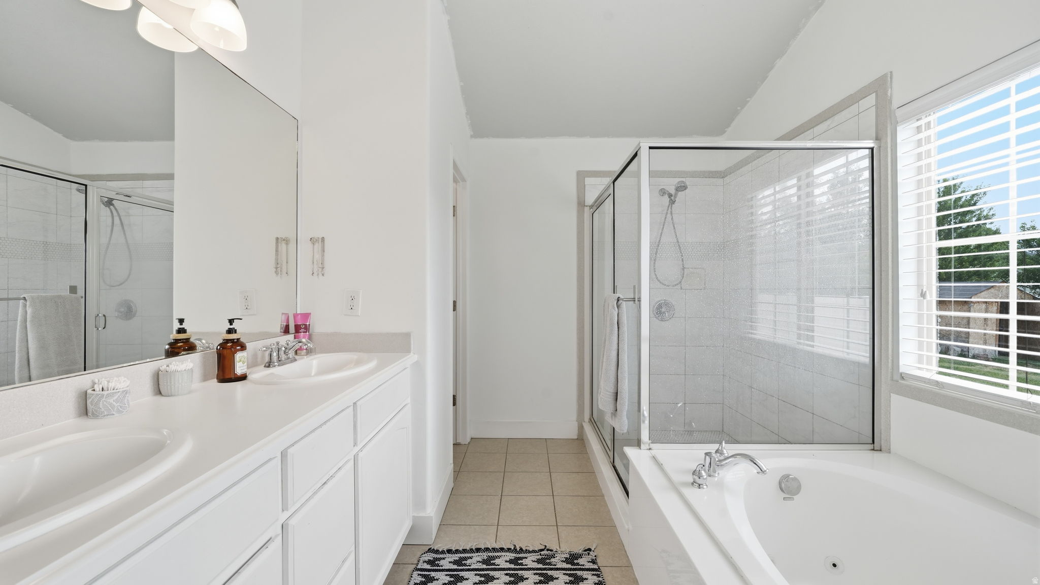 COLONY POINTE - Residential