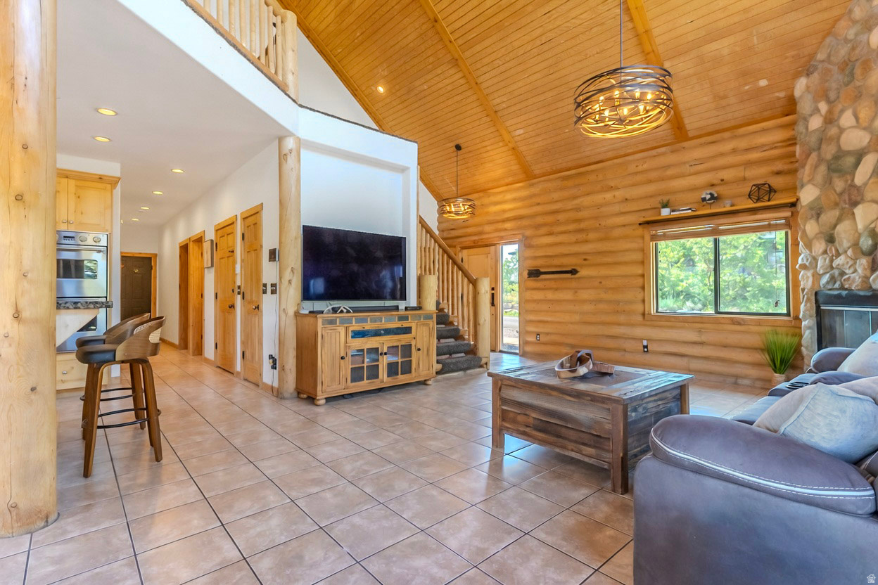 SUMMIT PARK - Residential