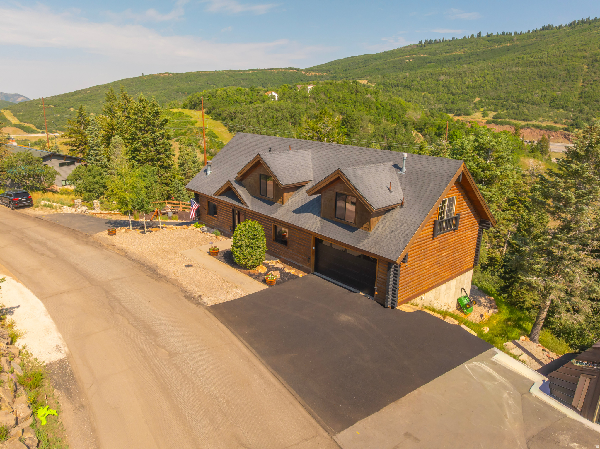 SUMMIT PARK - Residential