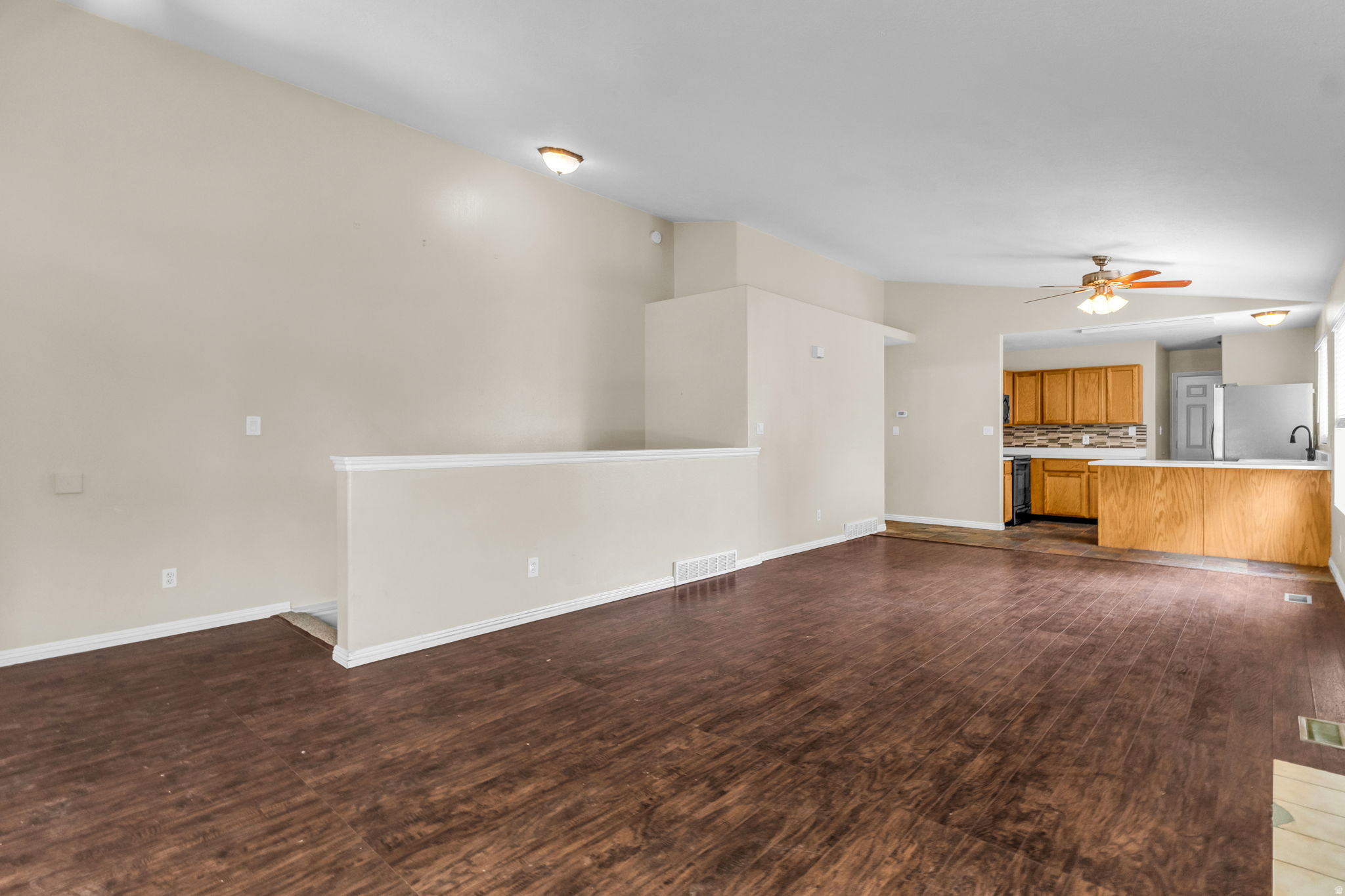 SUNRISE POINTE - Residential