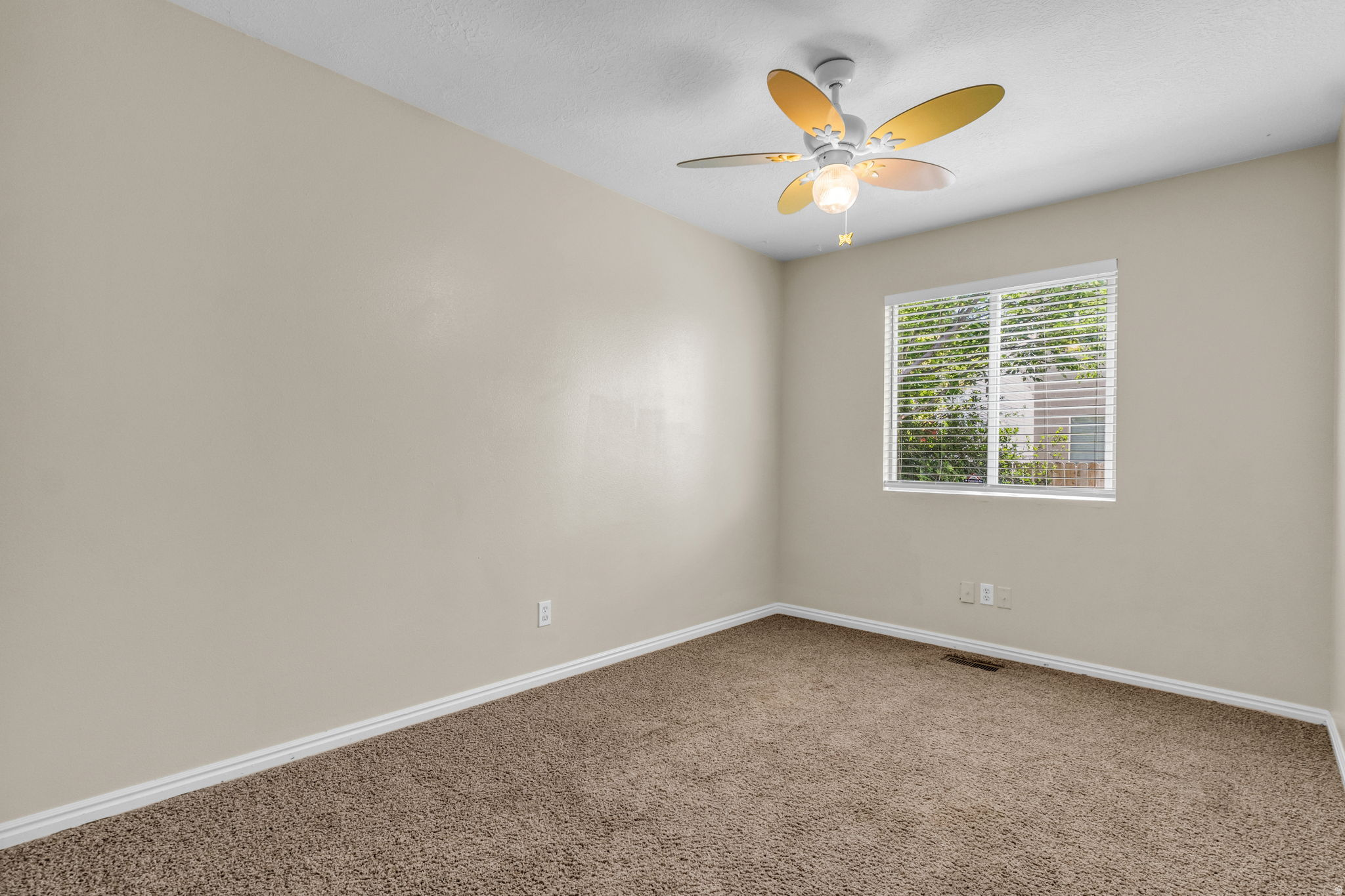 SUNRISE POINTE - Residential