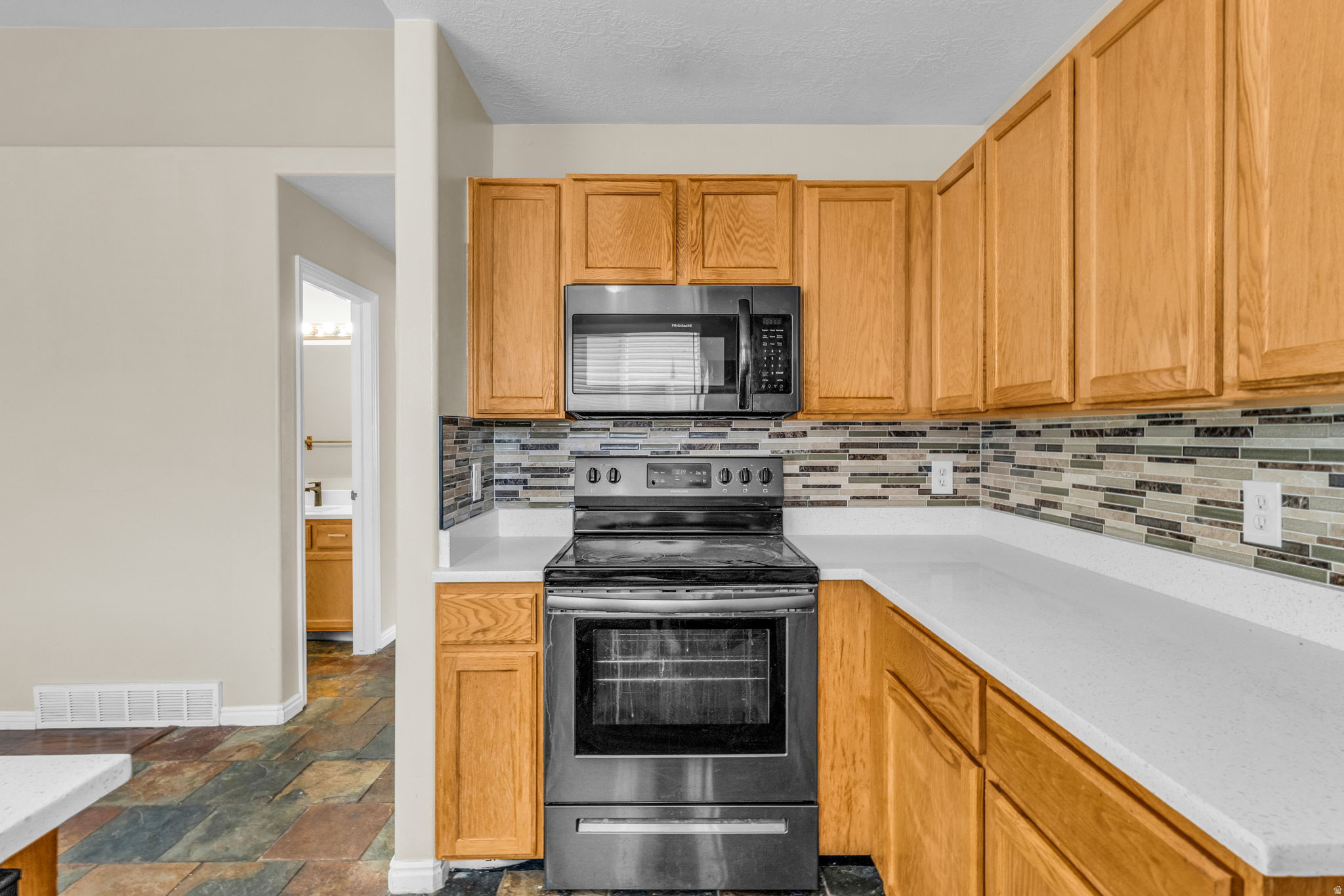 SUNRISE POINTE - Residential