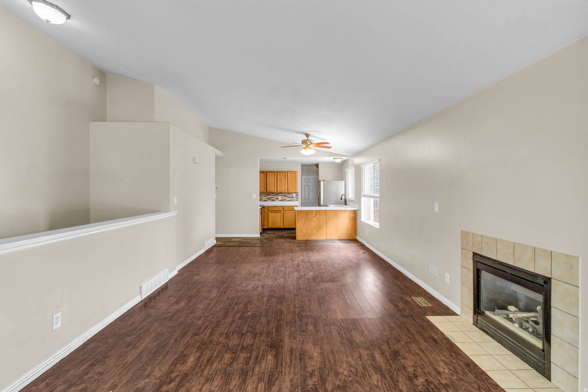 SUNRISE POINTE - Residential