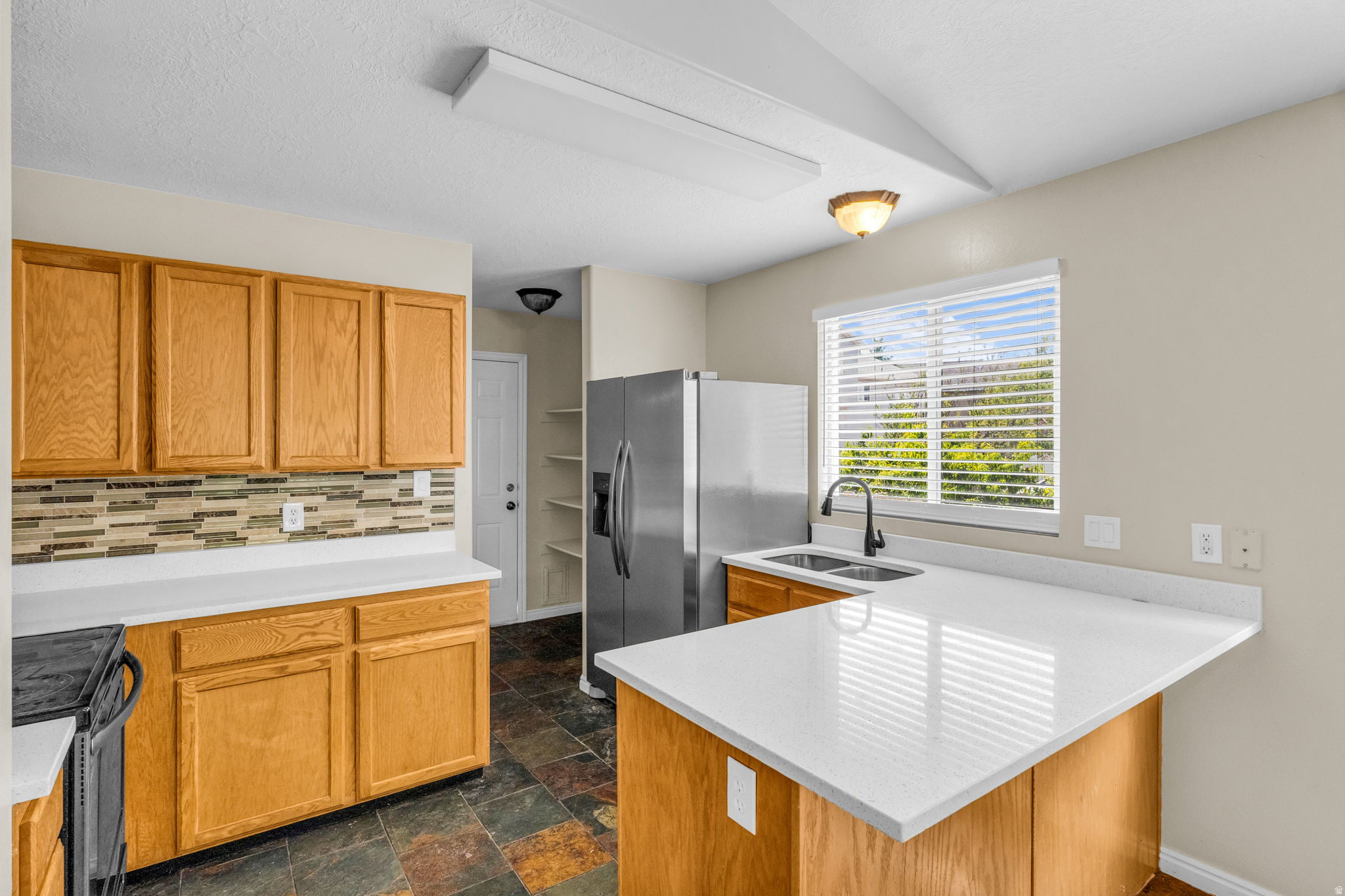 SUNRISE POINTE - Residential