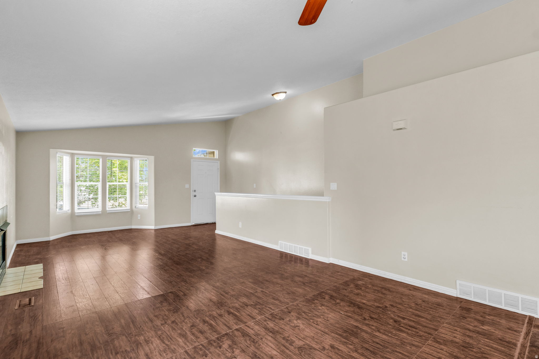 SUNRISE POINTE - Residential