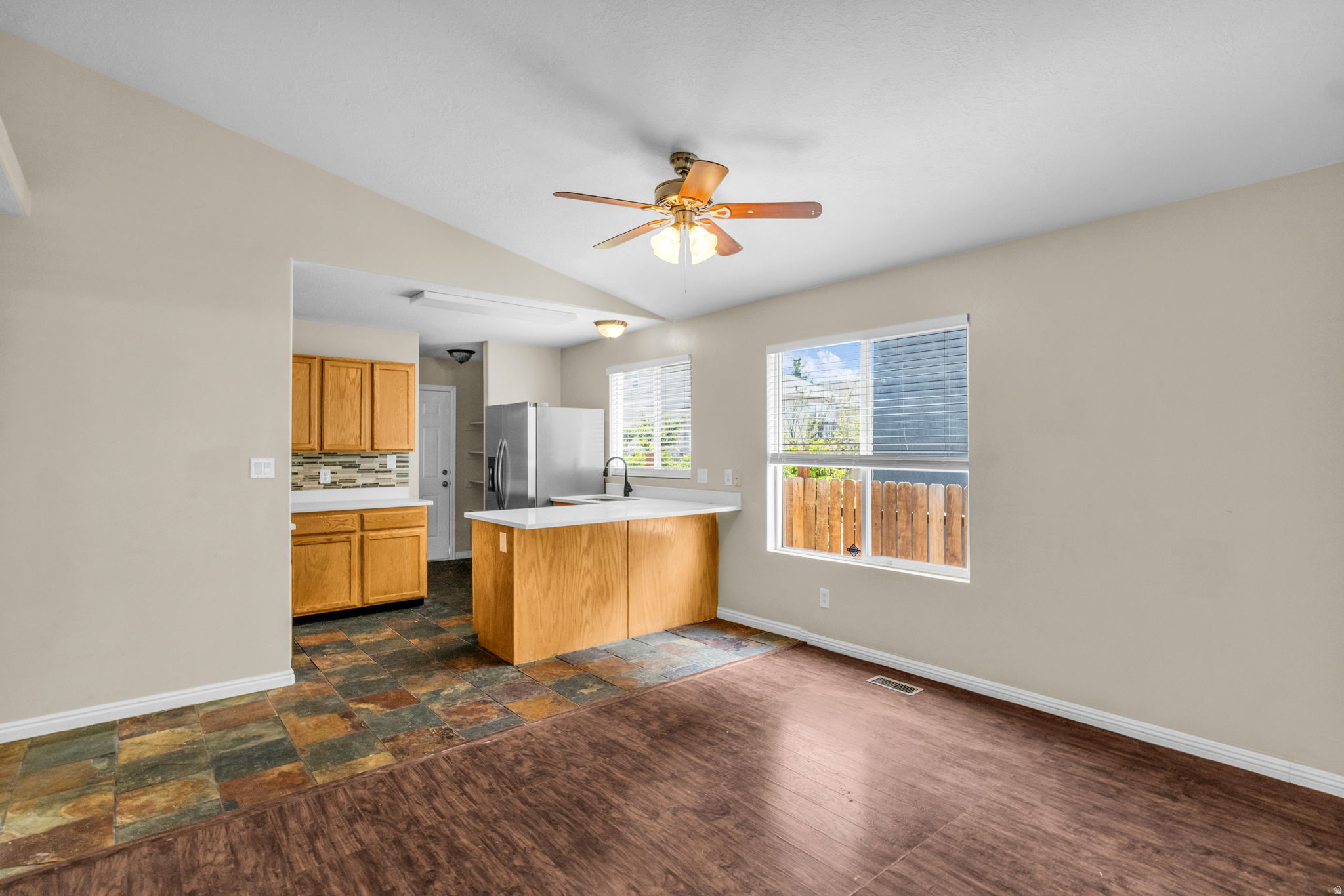 SUNRISE POINTE - Residential