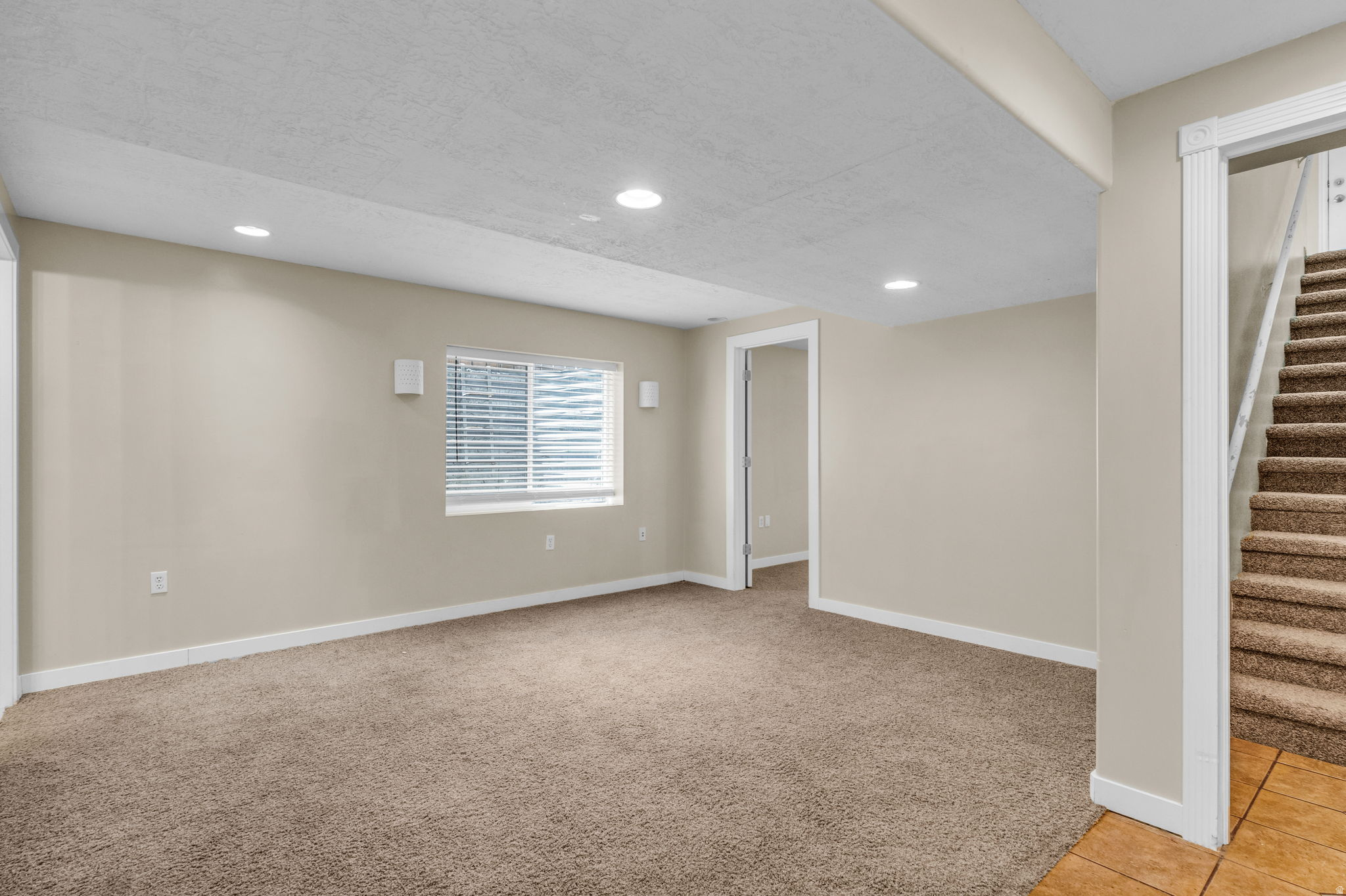 SUNRISE POINTE - Residential