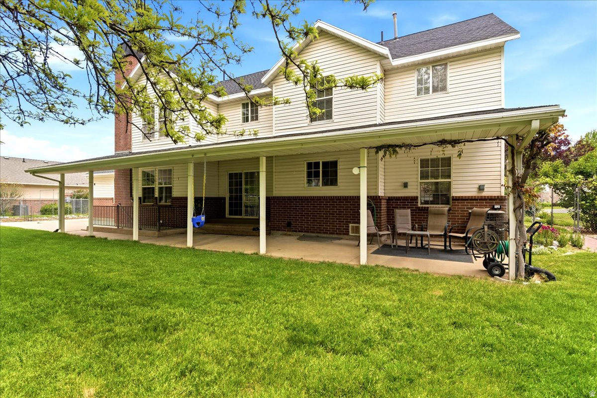 CEDAR BENCH - Residential