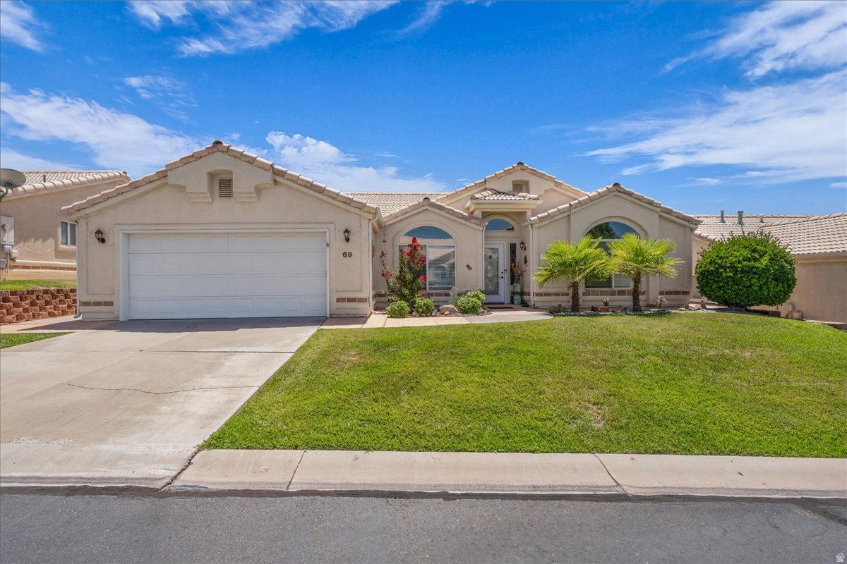 WEST SPRINGS TOWNHOMES - Residential