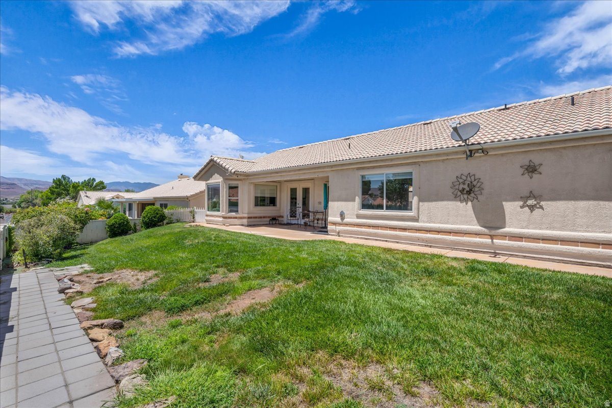 WEST SPRINGS TOWNHOMES - Residential