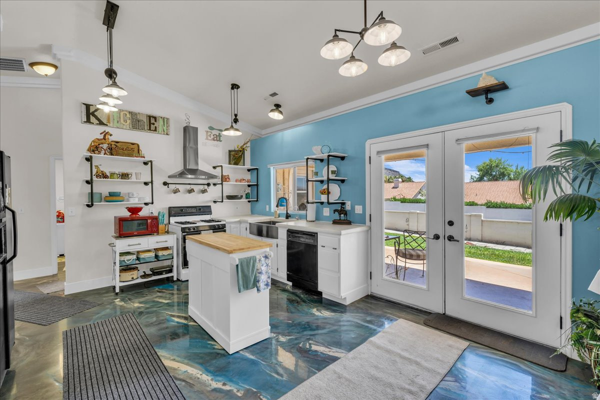 WEST SPRINGS TOWNHOMES - Residential