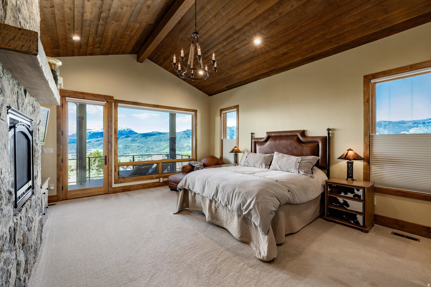 THE HIGHLANDS AT WOLF CREEK - Residential
