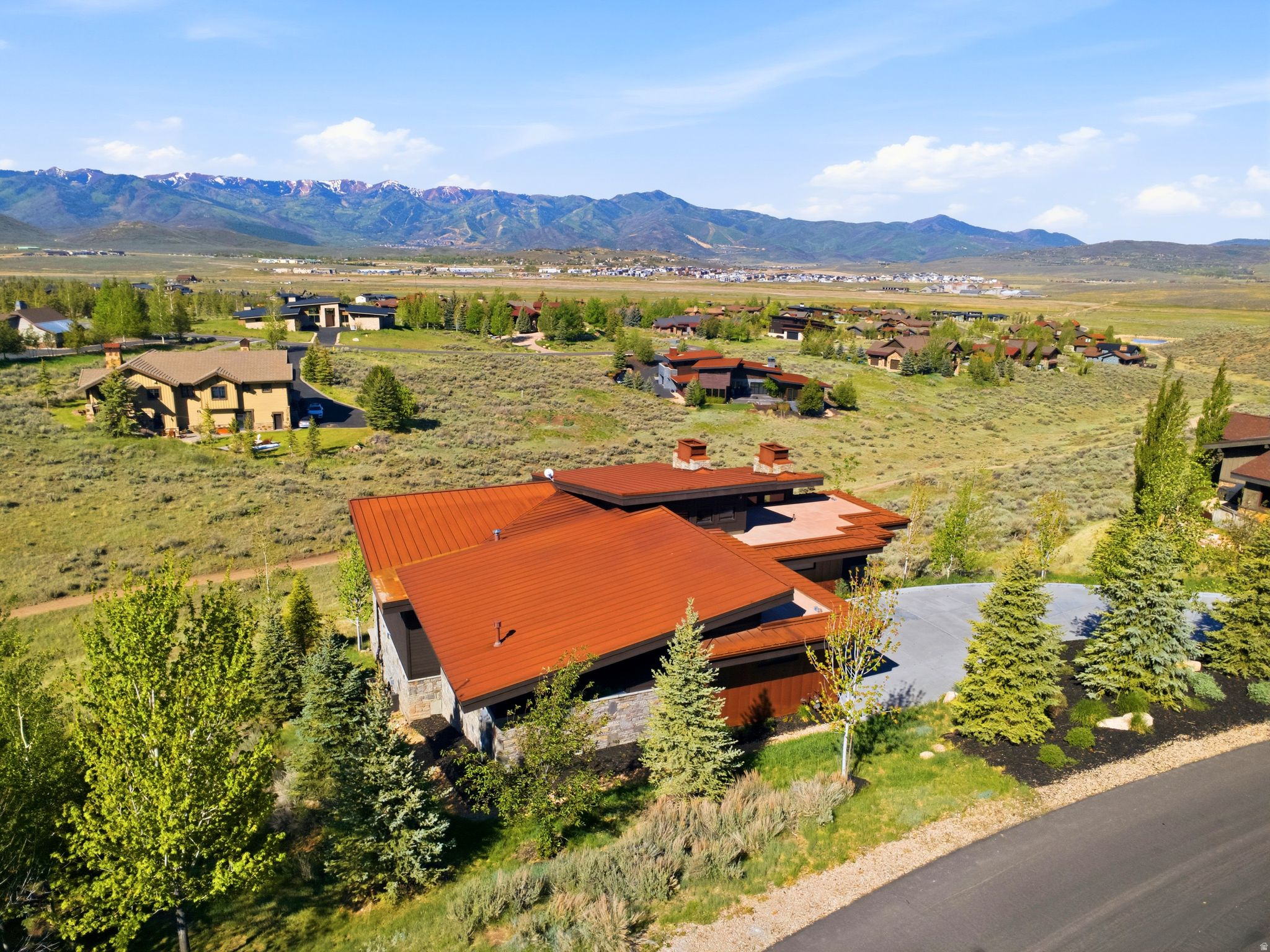 WEST VIEW - Residential