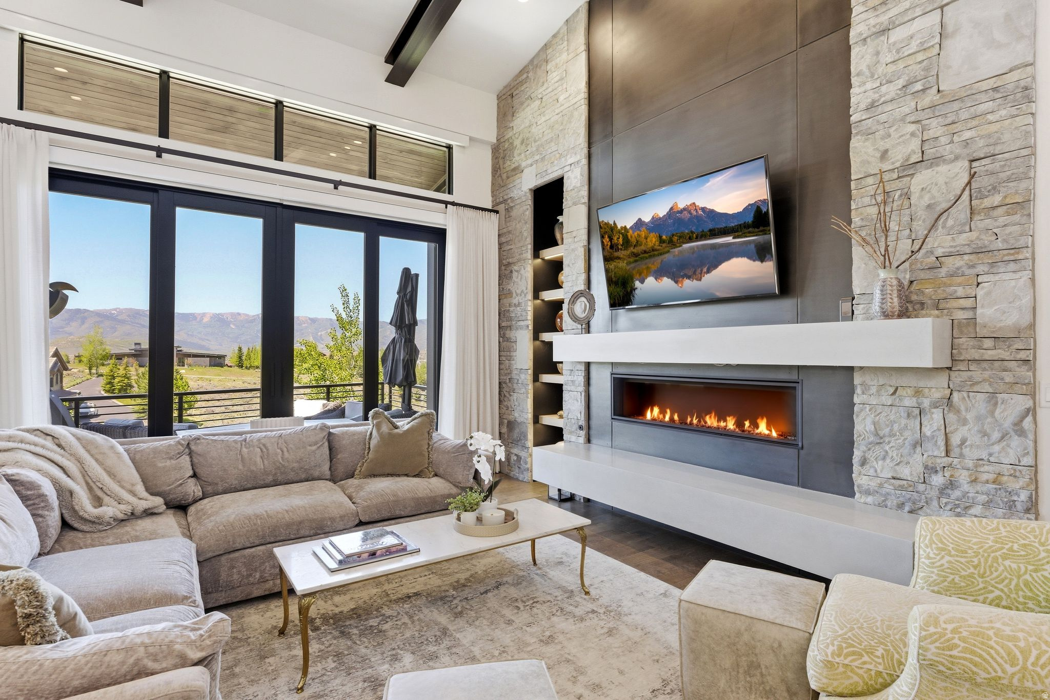 WEST VIEW - Residential