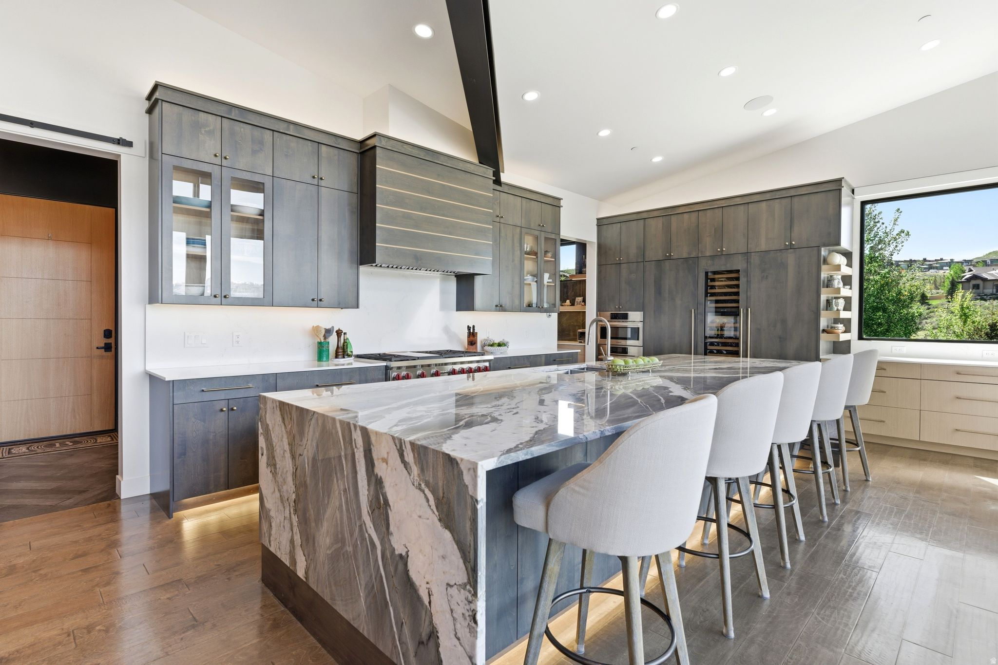 WEST VIEW - Residential