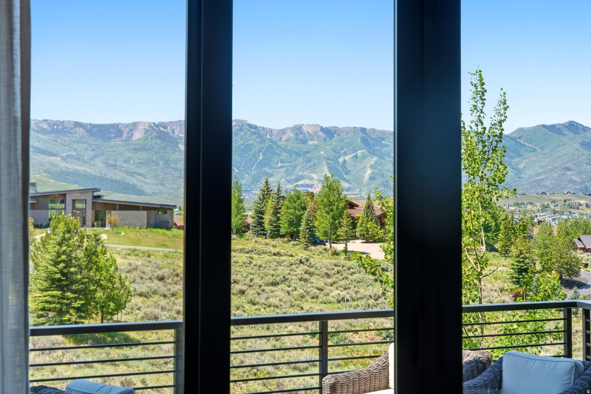 WEST VIEW - Residential