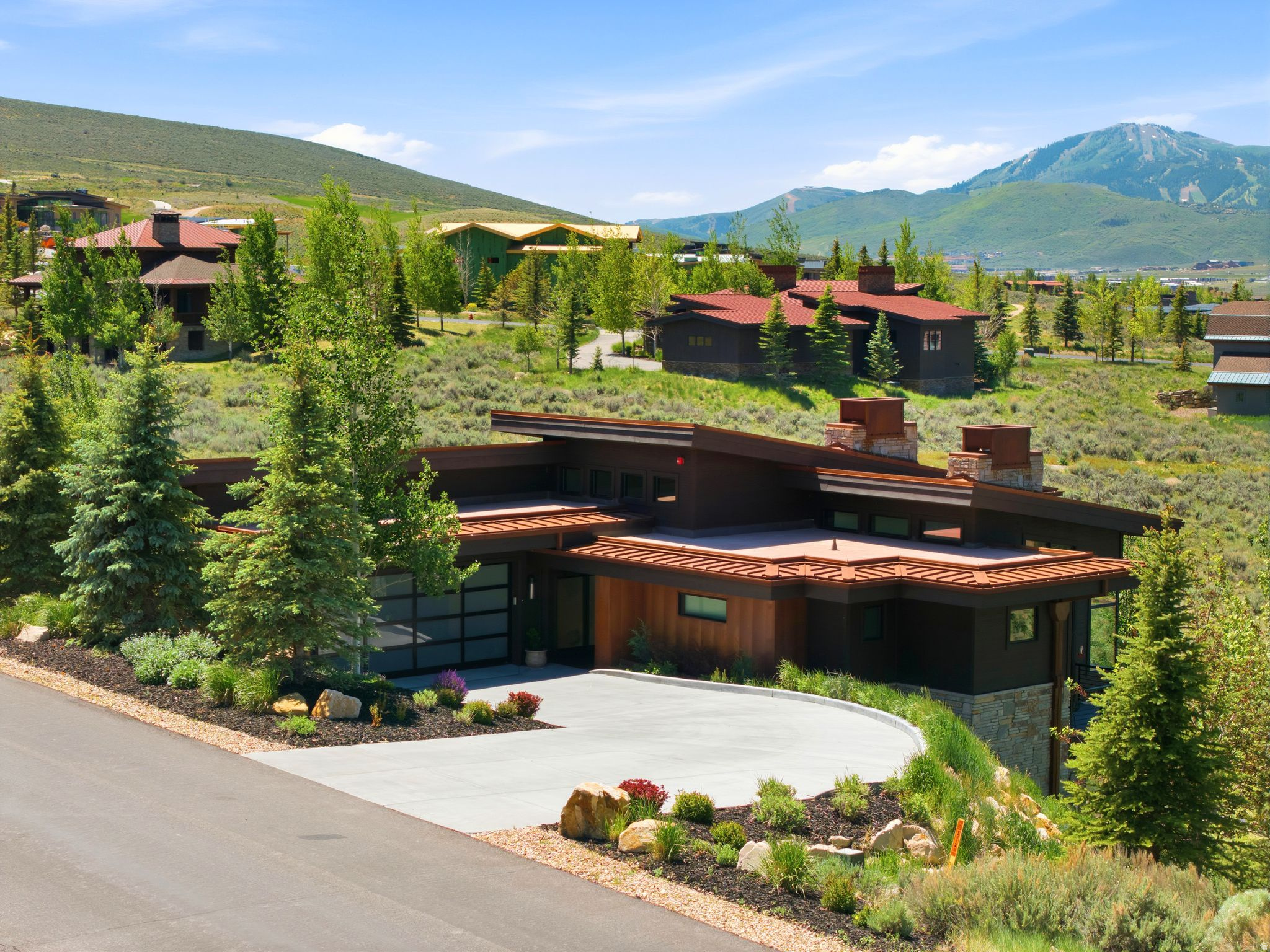 WEST VIEW - Residential