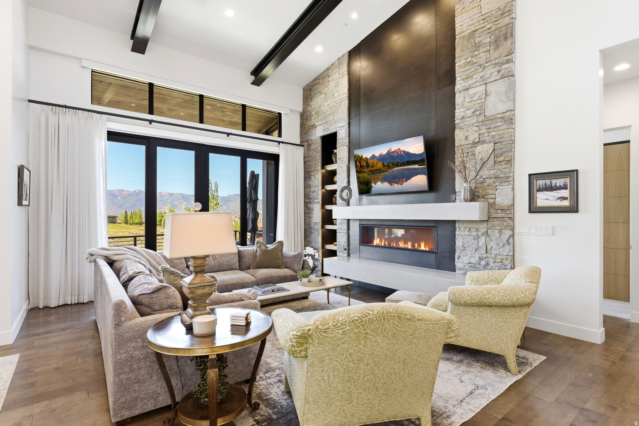 WEST VIEW - Residential