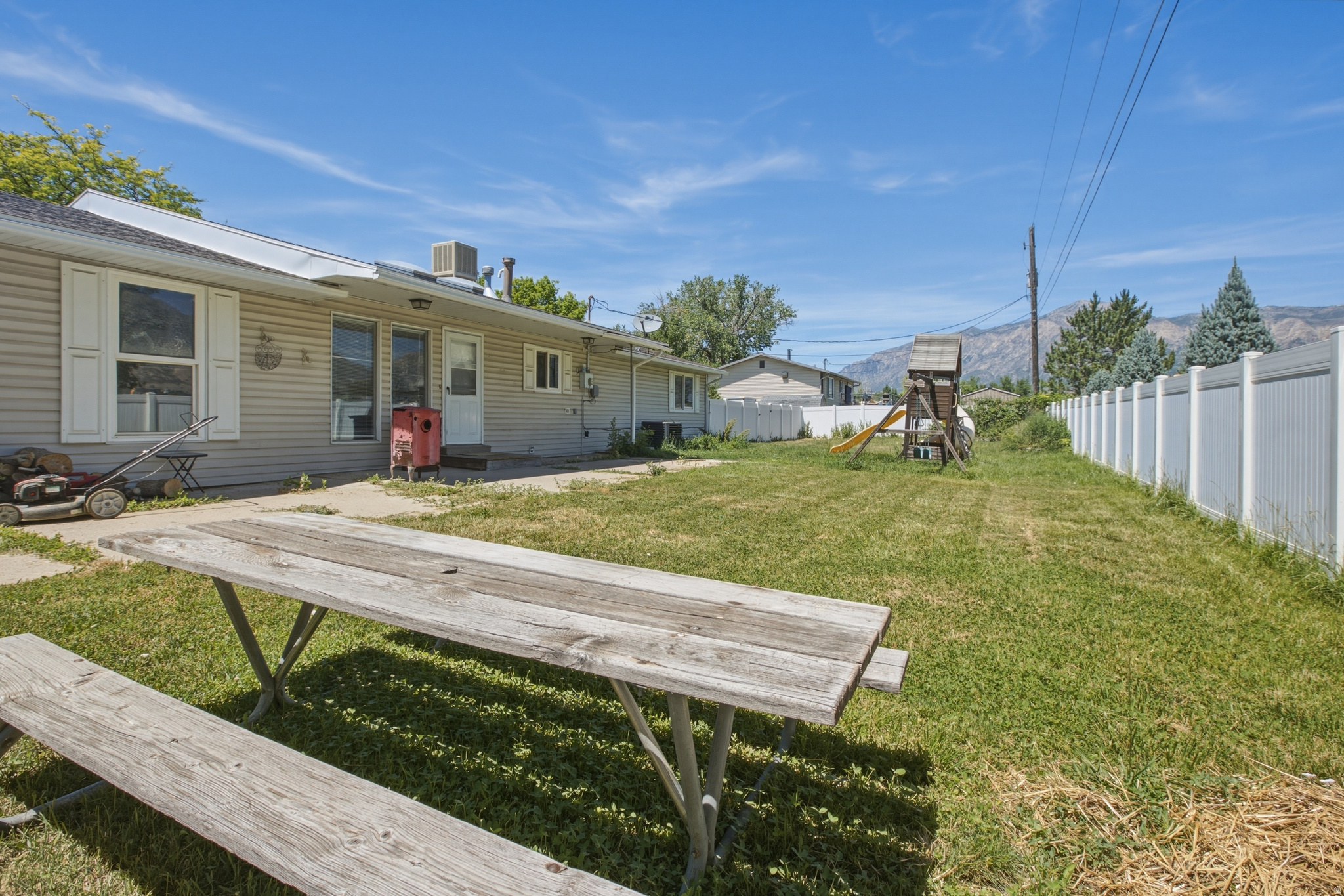 KNIGHT SUB DIV LOT 6 - Residential