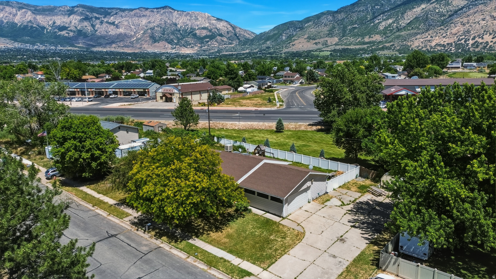 KNIGHT SUB DIV LOT 6 - Residential