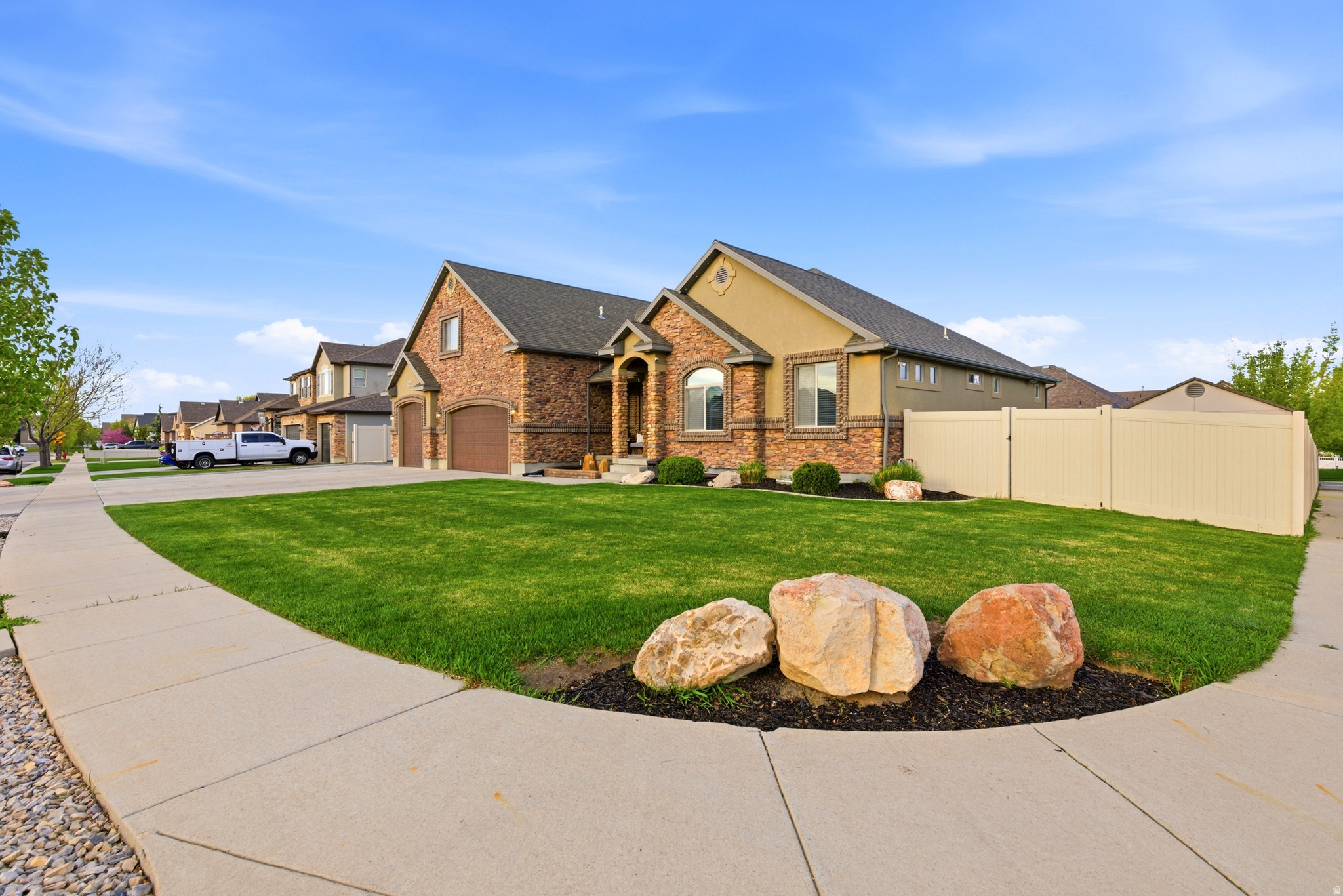 THREE FORKS 2 - Residential